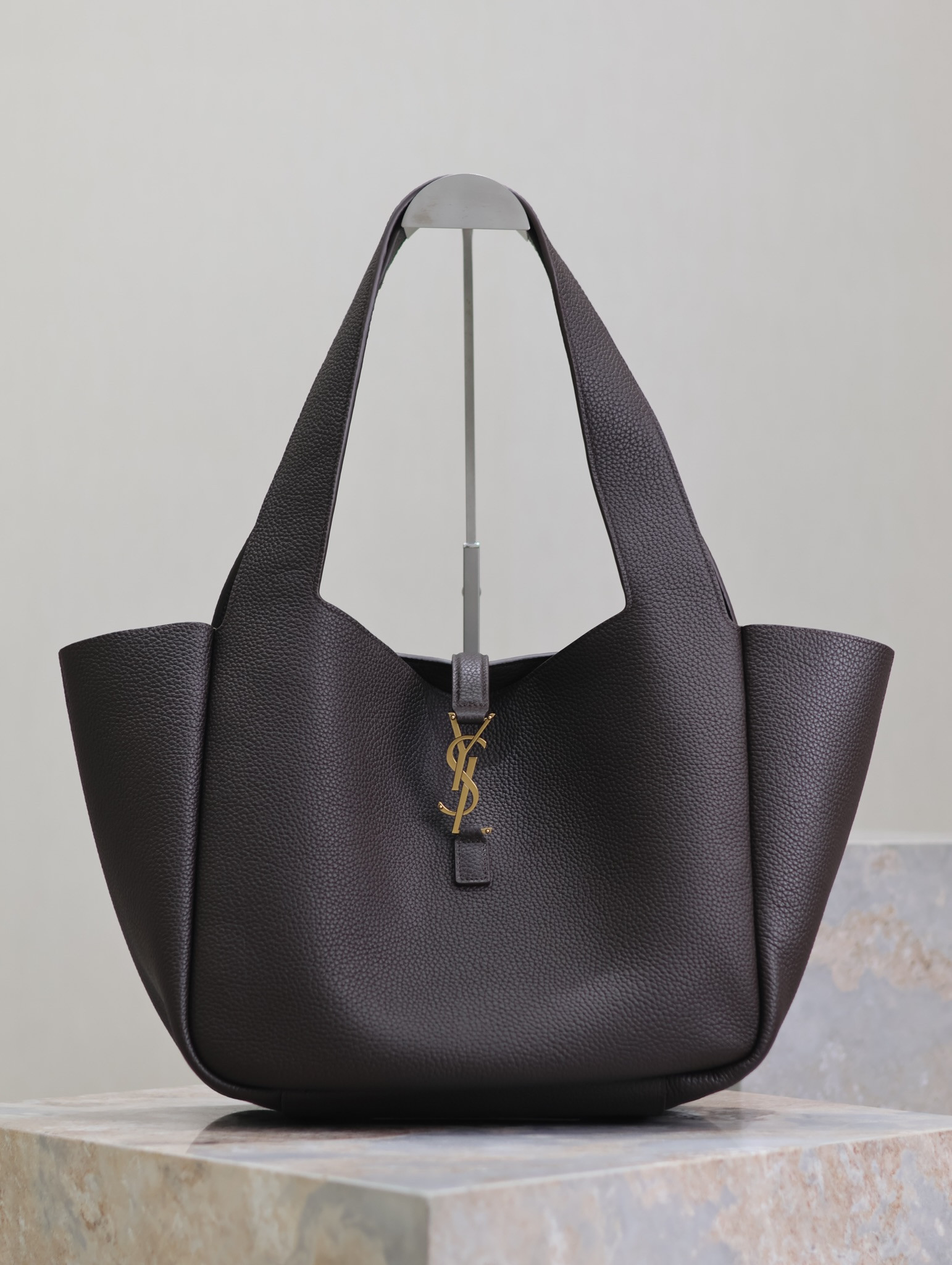 Y51 LE 5 À 7 BEA in grained leather 50×28×18cm