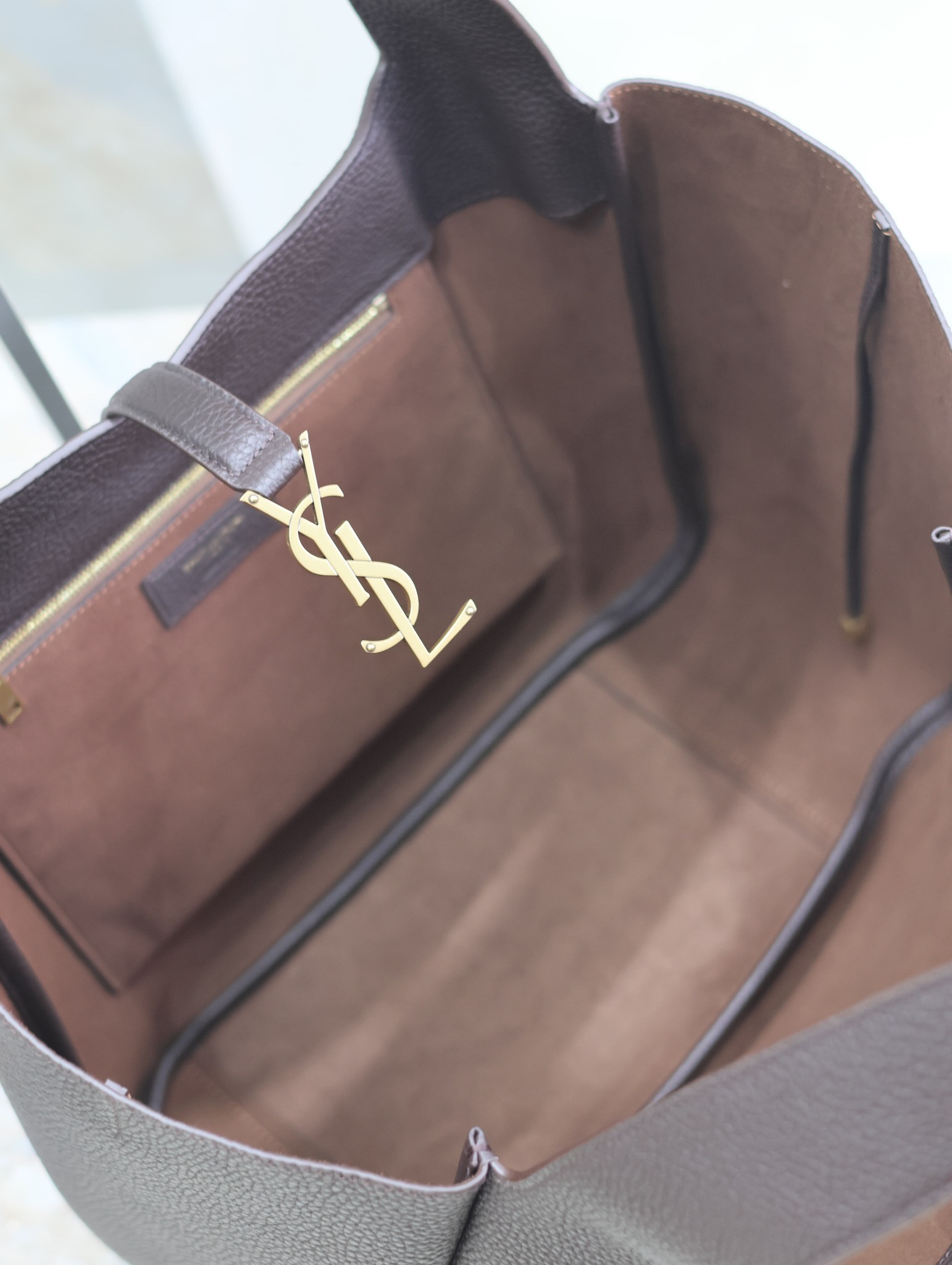Y51 LE 5 À 7 BEA in grained leather 50×28×18cm