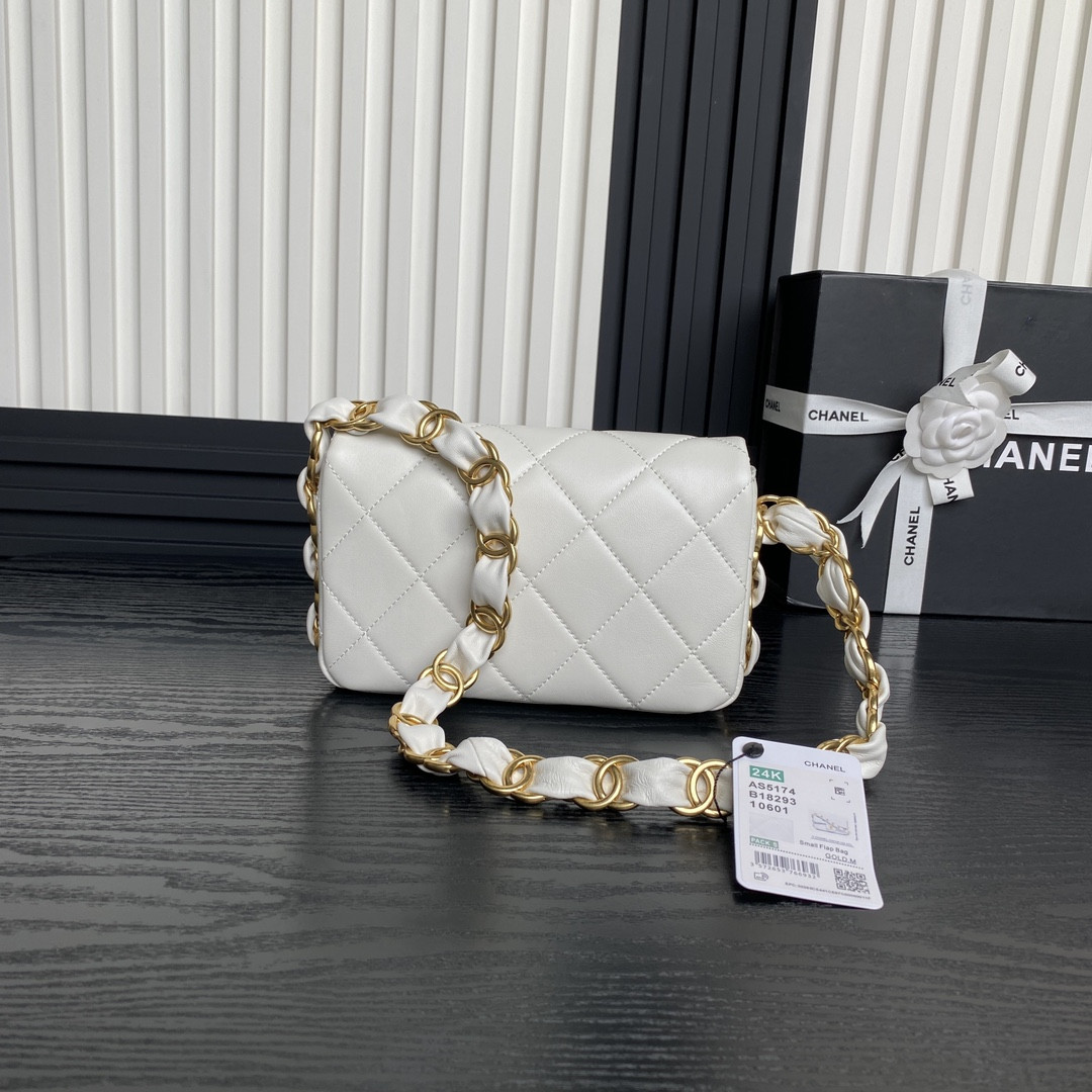 Ch**el FALL-WINTER 2024-25 SMALL FLAP BAG 13x21x7cm