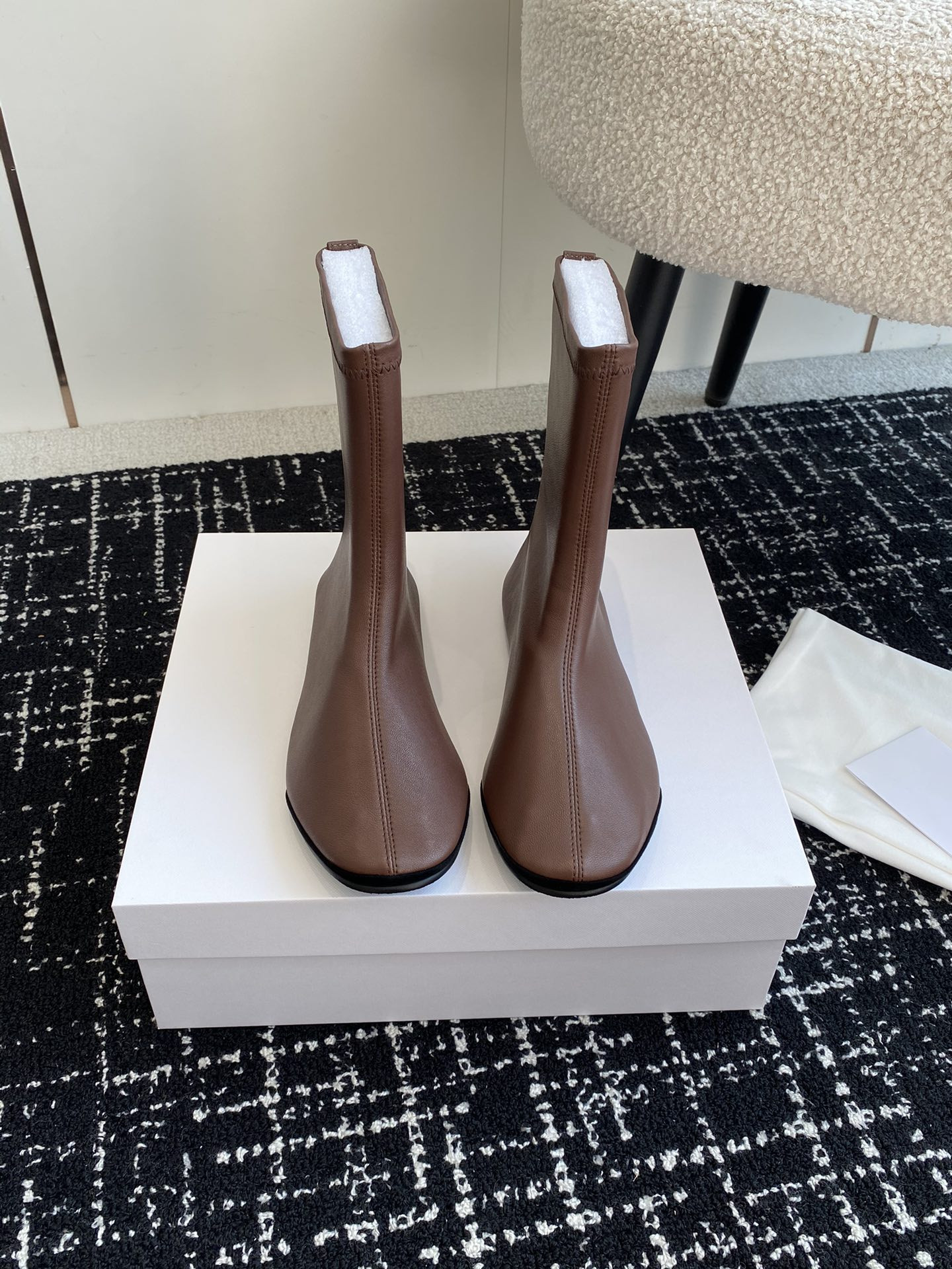 UA The R0w Boot
