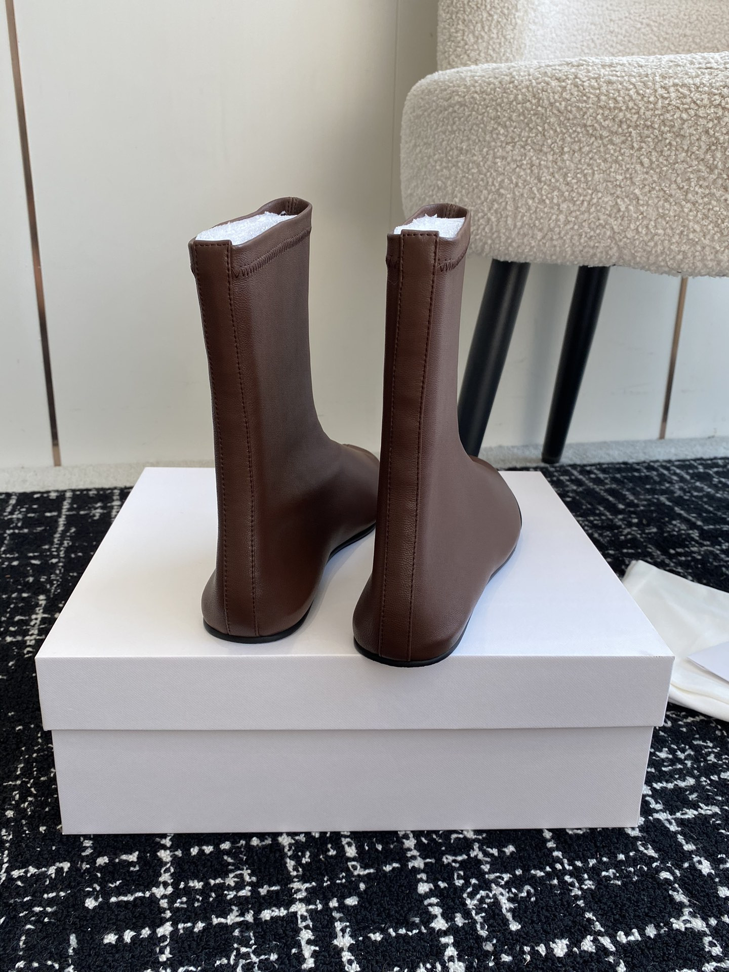 UA The R0w Boot