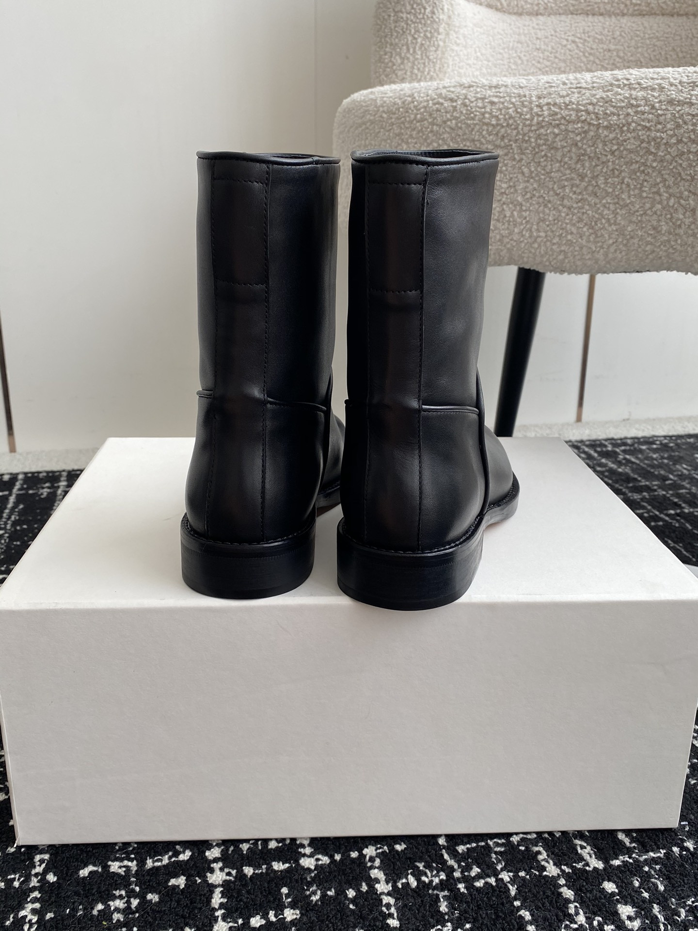 UA The R0w Boot