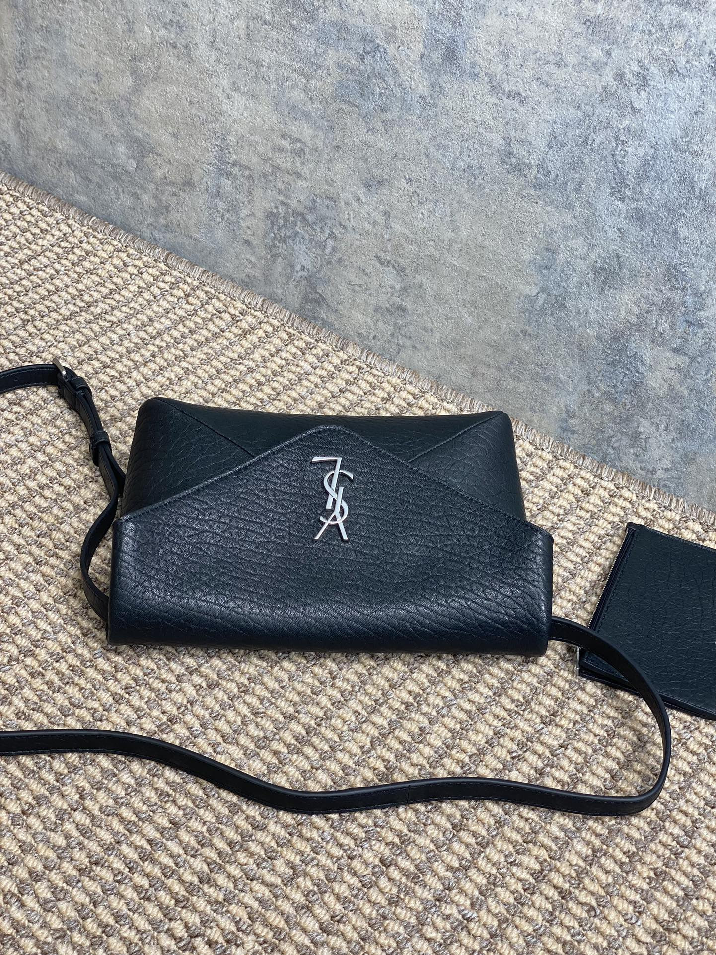 Y51 CASSANDRE envelope messenger in lambskin 23X16.5X6cm