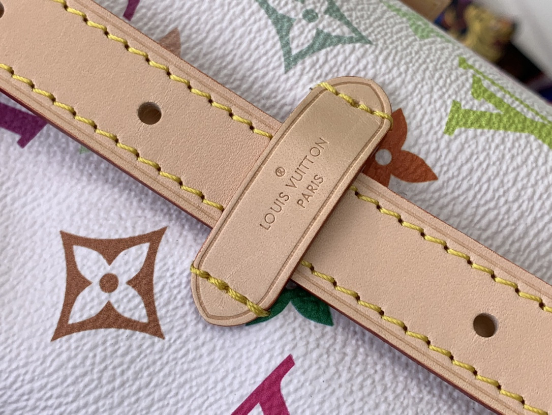 LV Carryall M13661 30×25×13cm