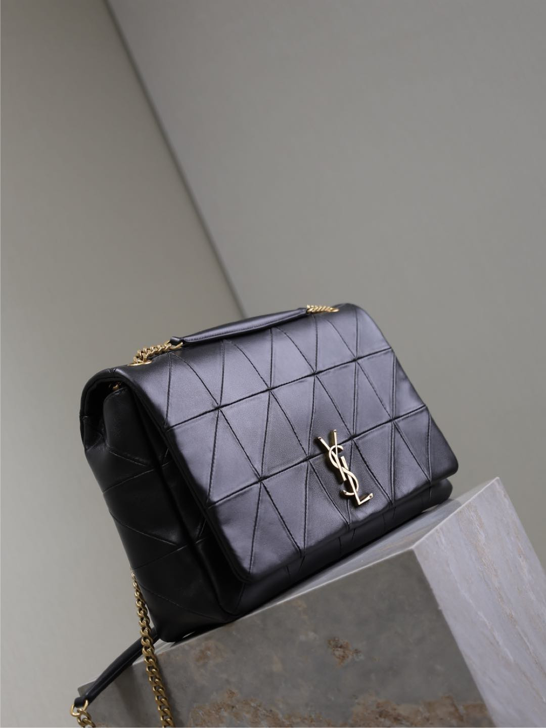Y51 Jamie Large 33×22×7.5cm