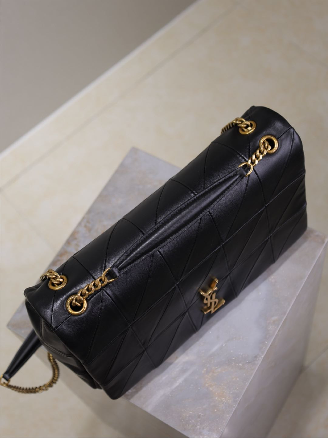 Y51 Jamie Large 33×22×7.5cm