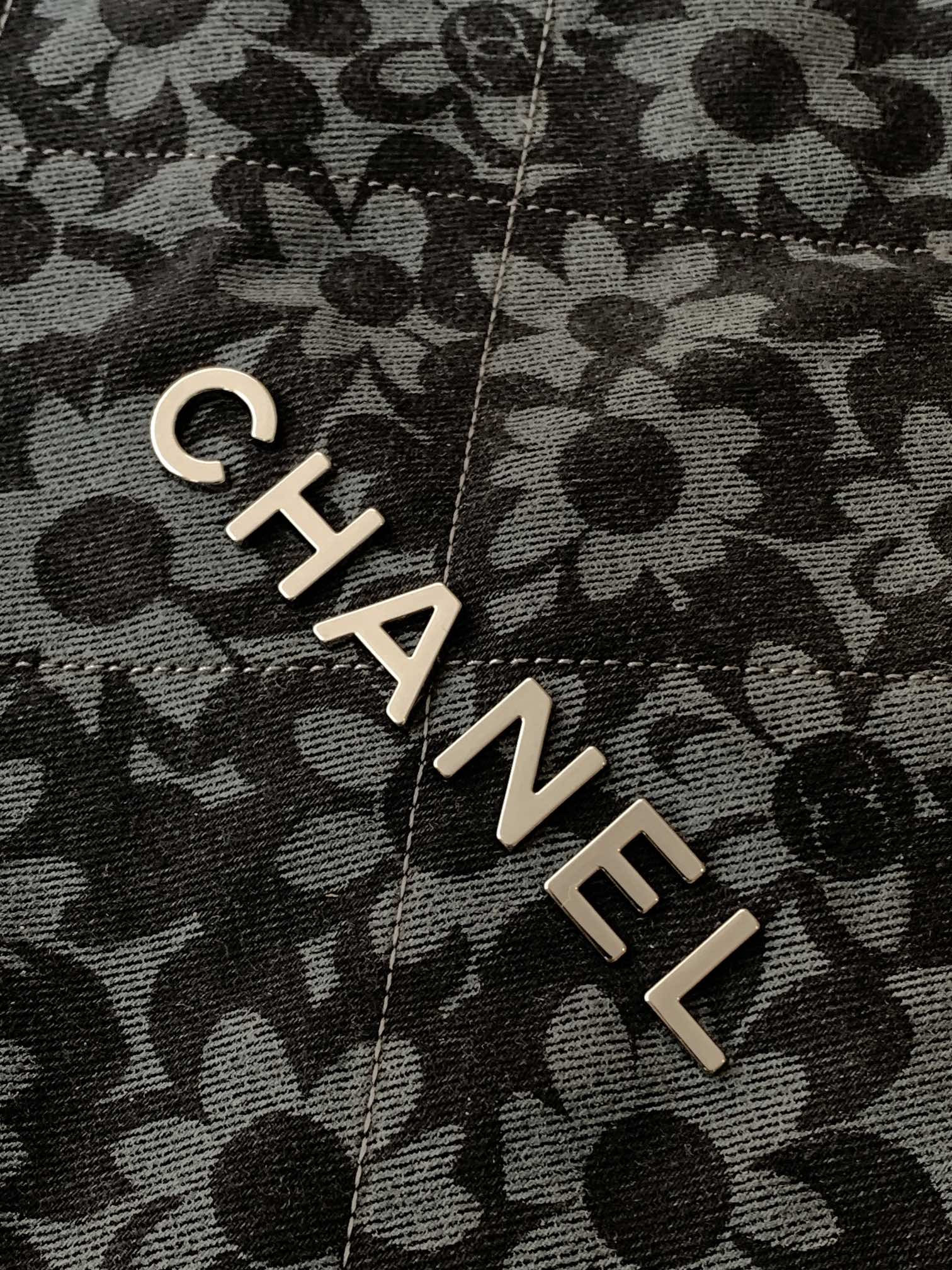 Ch**el 22 HANDBAG 39×42×8cm