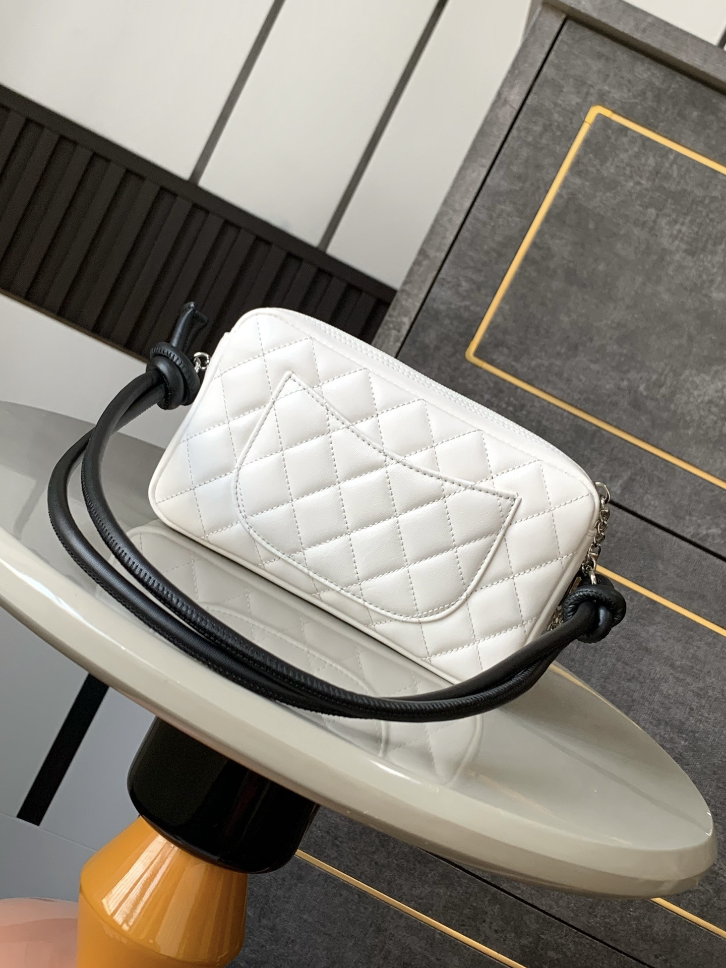 Ch**el Cambon Hobo Bag 20x12x3cm