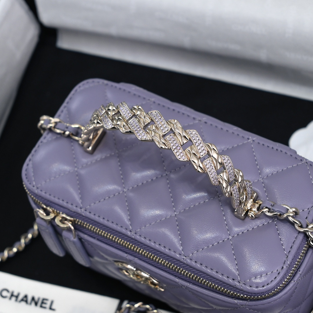Ch**el Clutch With Chain 10x16x8cm