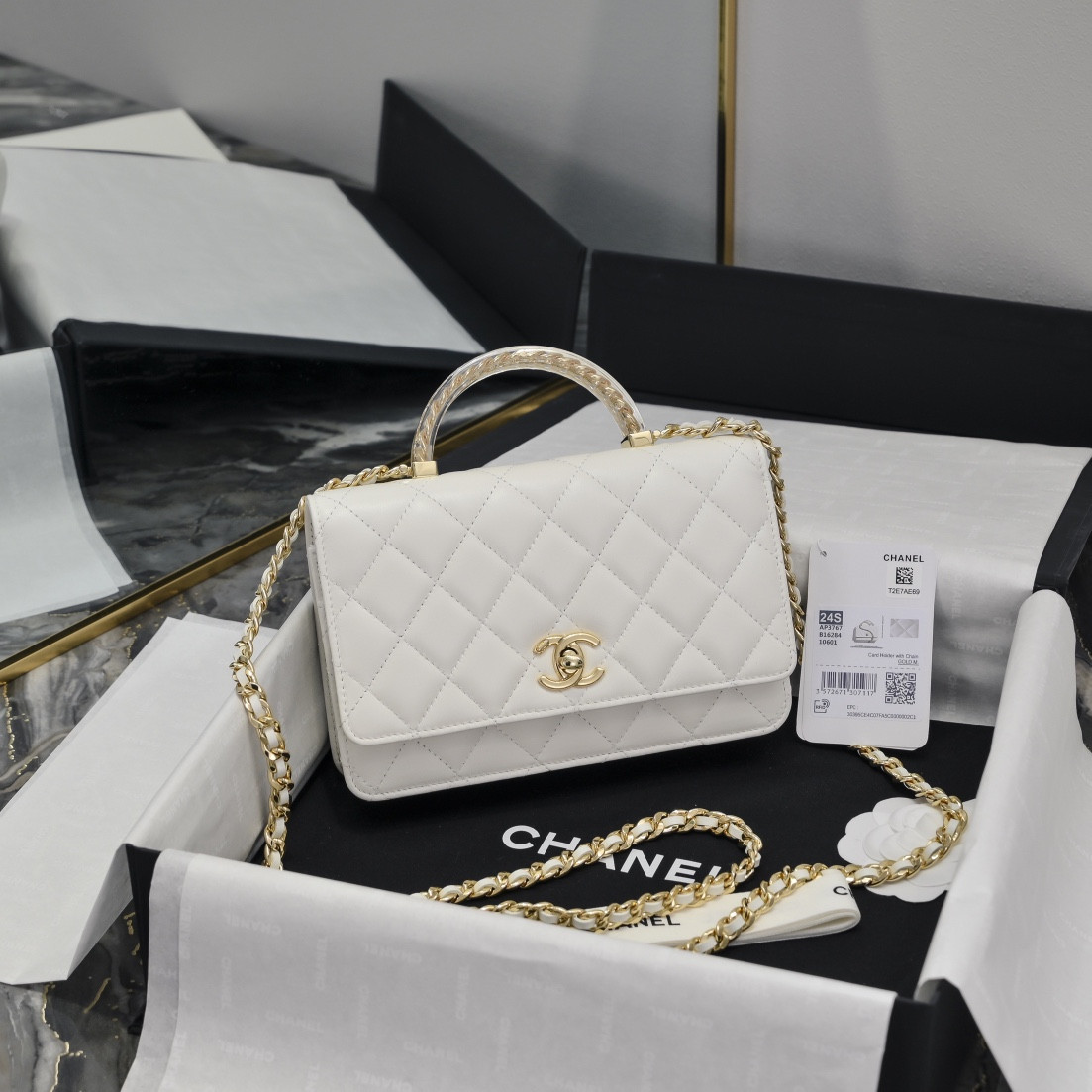Ch**el Clutch With Chain 19cm