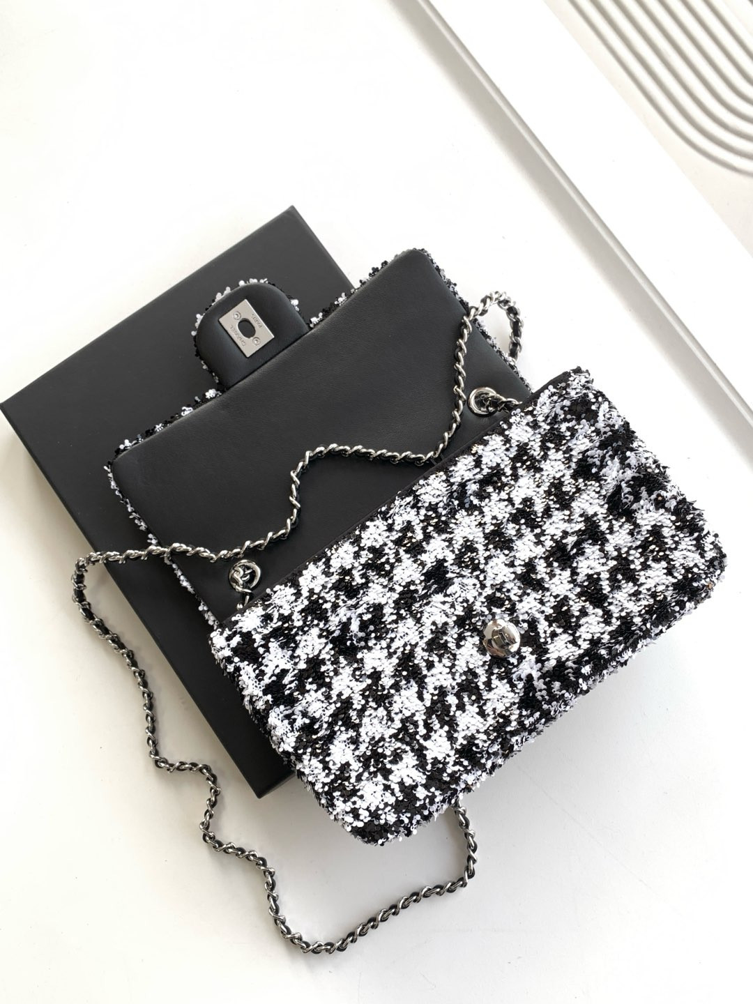 Ch**el  Flap Bag 14x22x7cm