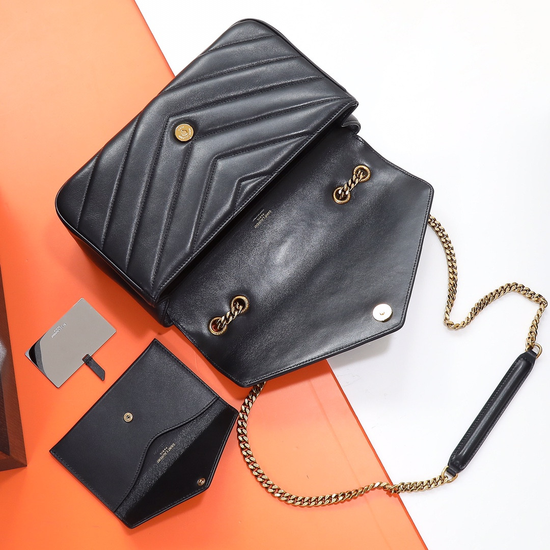 Y51 LOULOU medium in MATELASSÉ lambskin 29x17x8cm