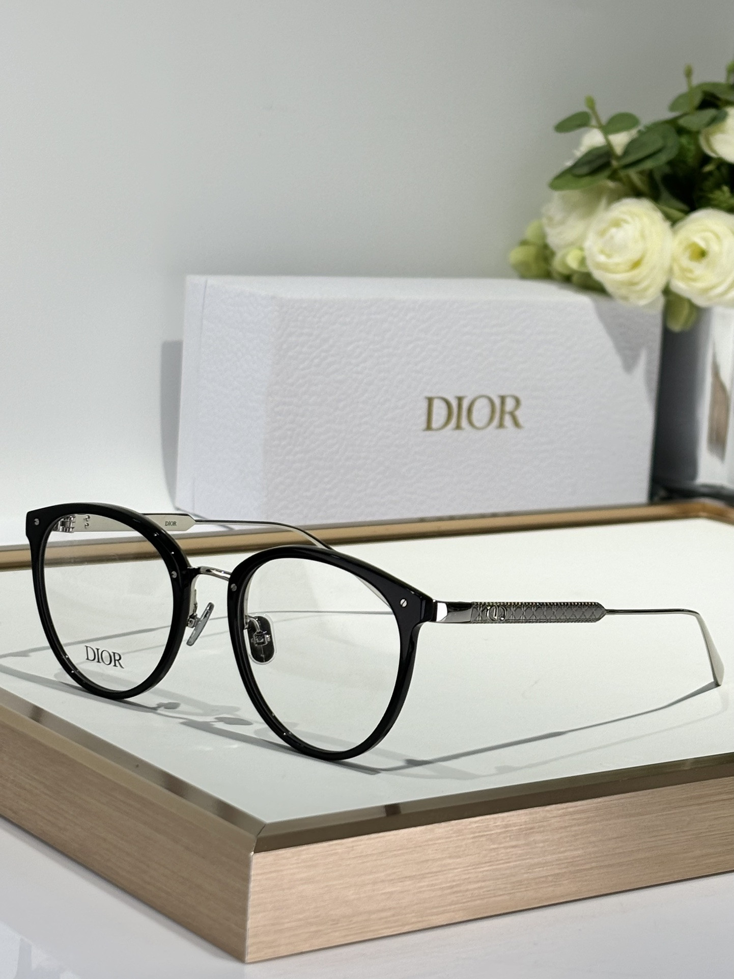 D10r Glasses Mini CD A6L 51-20-145