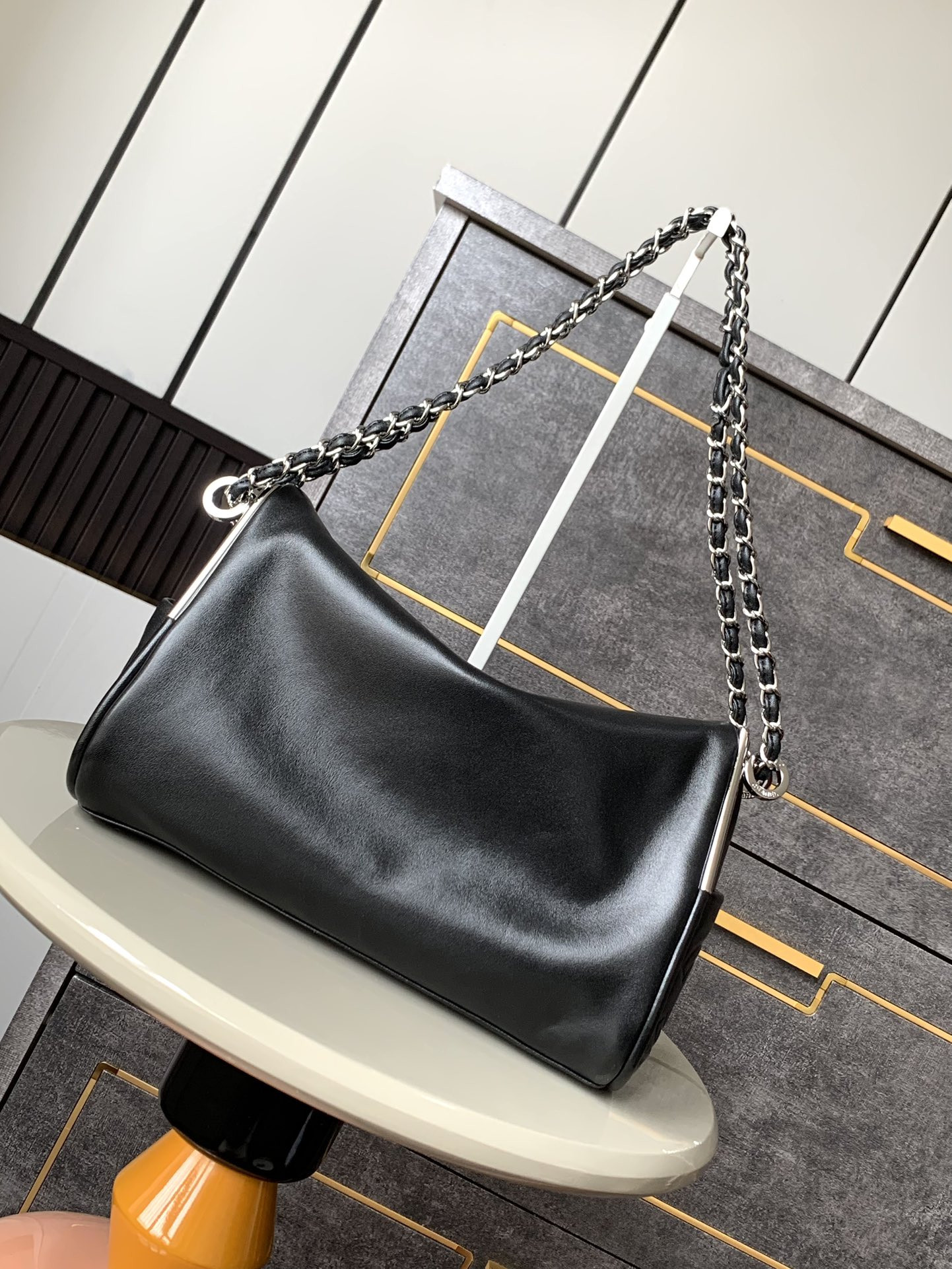 Ch**el OHANEL hobo bag 30x20x12cm