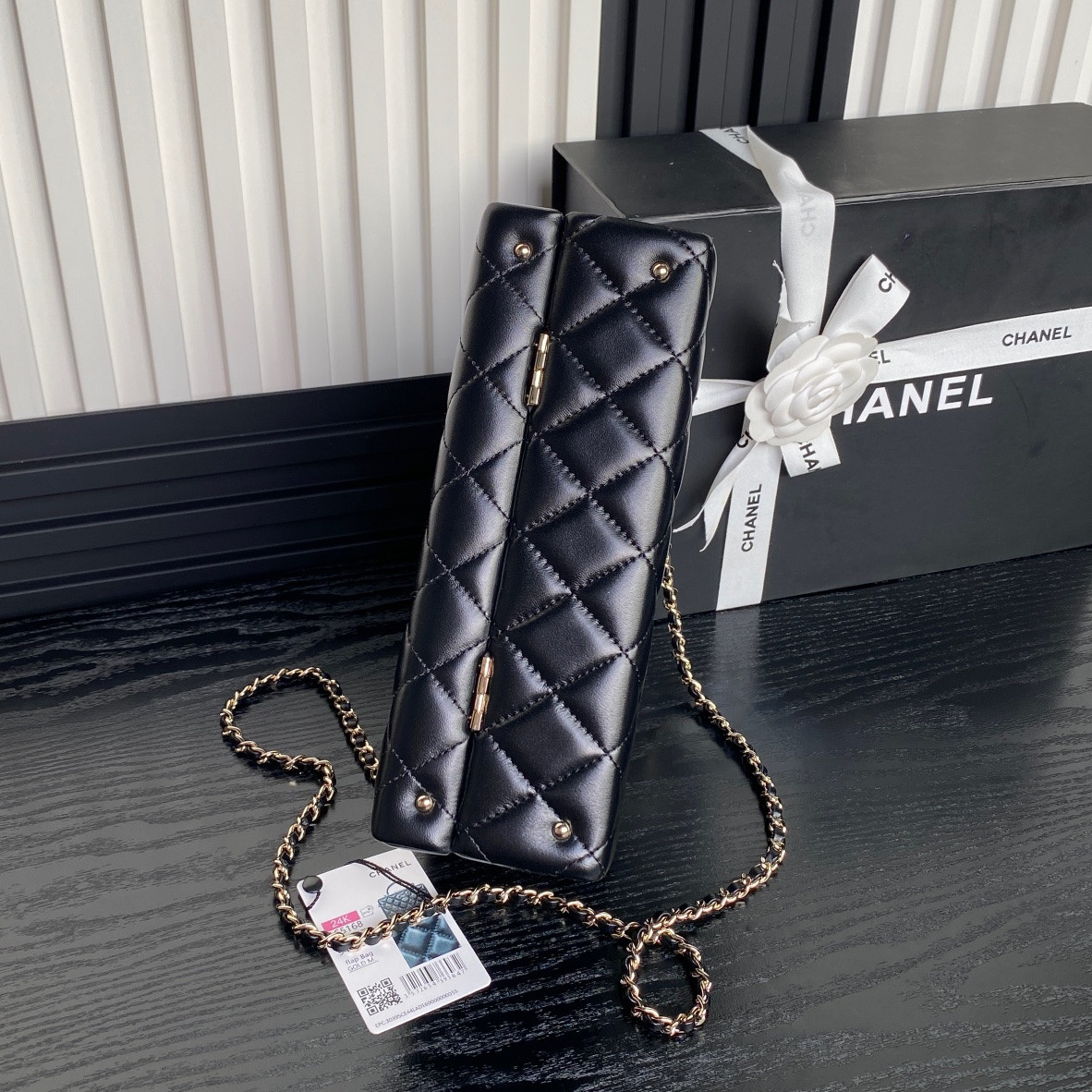 Ch**el Box bag 15x22x7.5cm