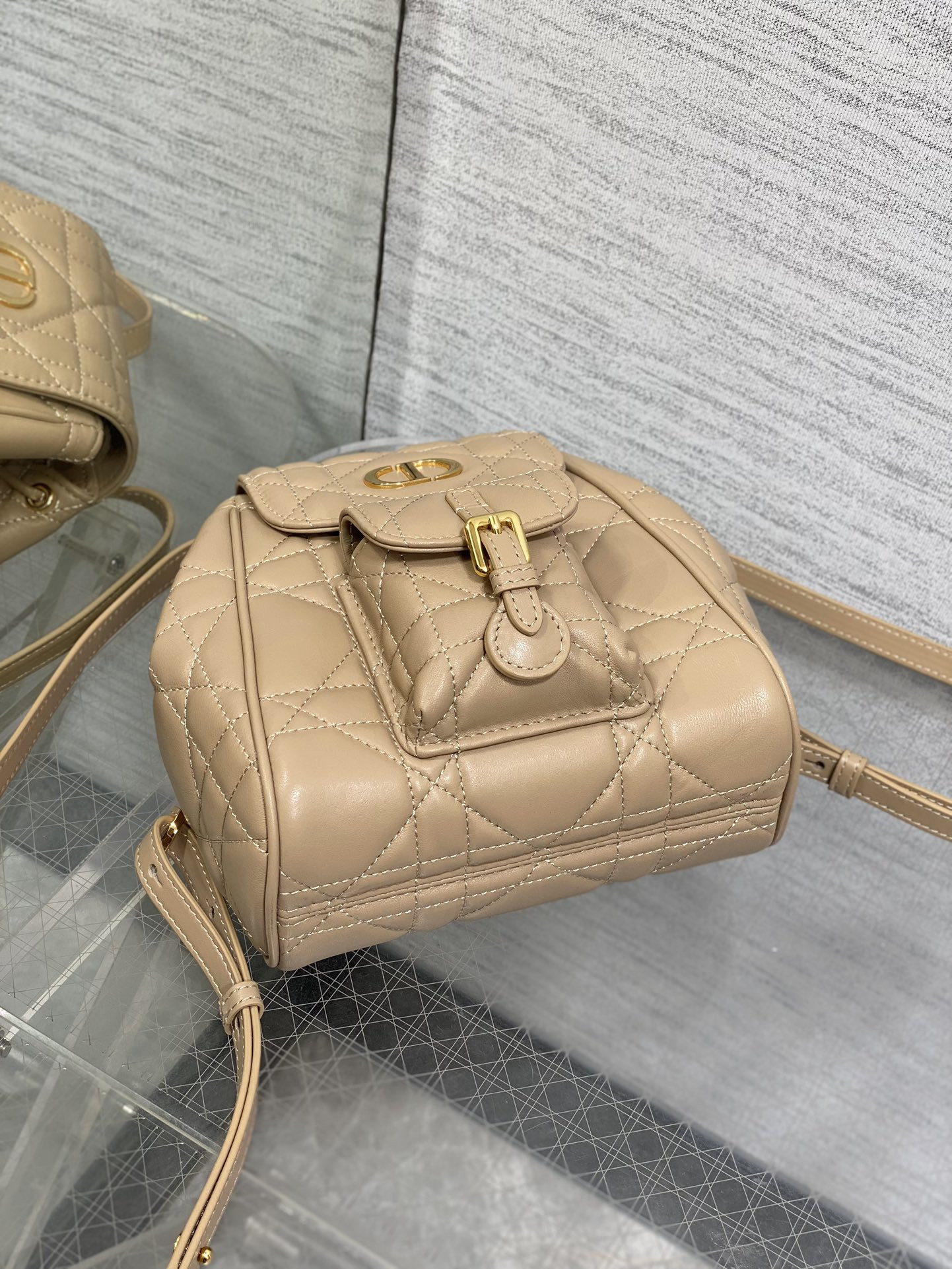 D10r CARO Backpack 20x8x18cm
