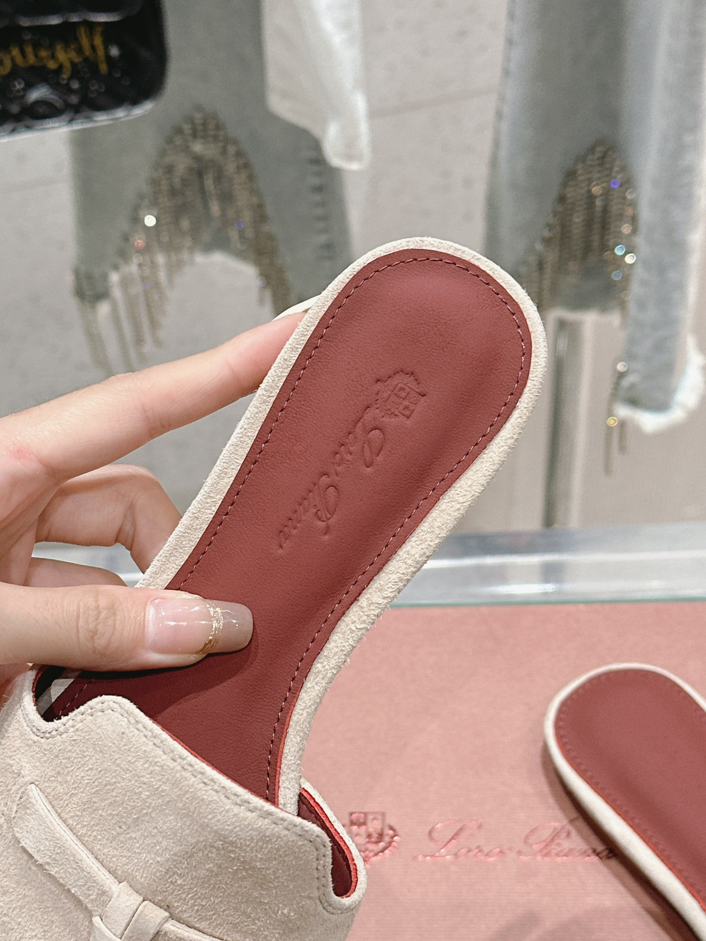 UA L0r0 P1ana Summer Charms Sandal