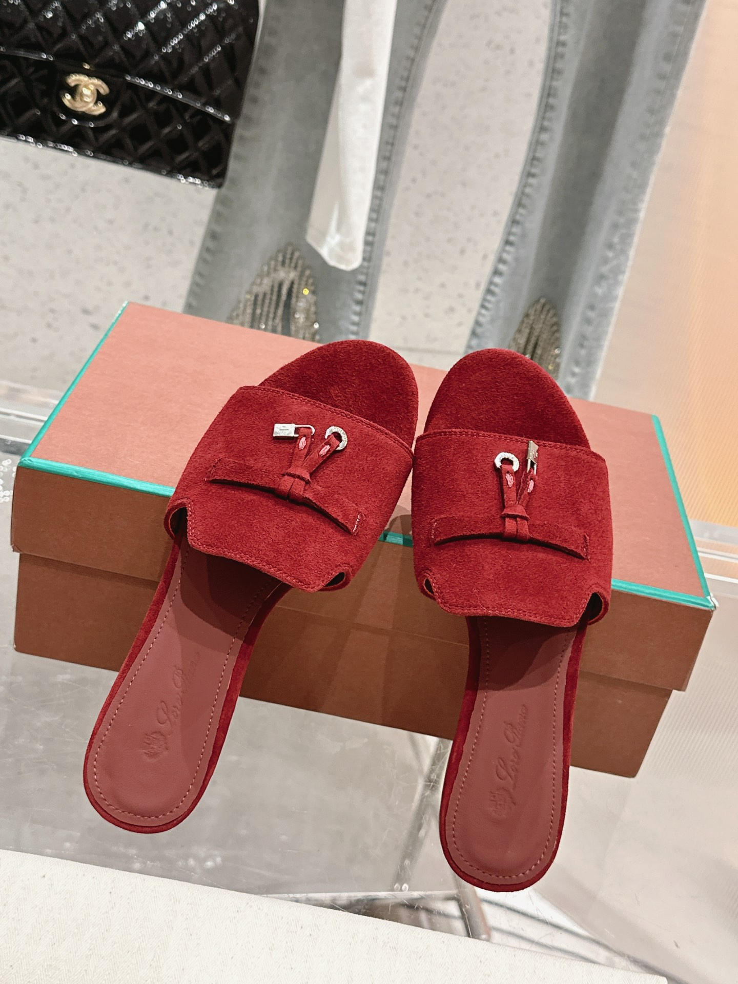 UA L0r0 P1ana Summer Charms Sandal