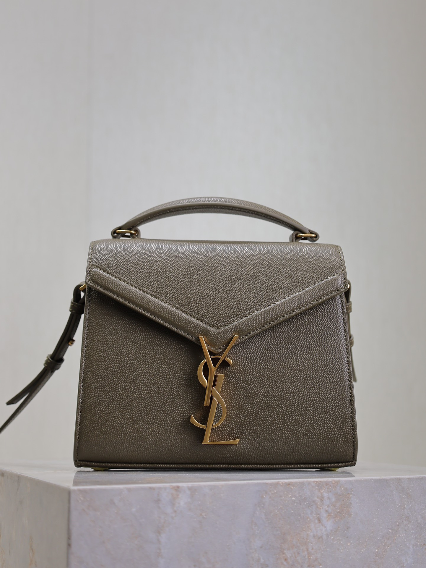 Y51 cassandra mini top handle bag 20x16x7.5cm