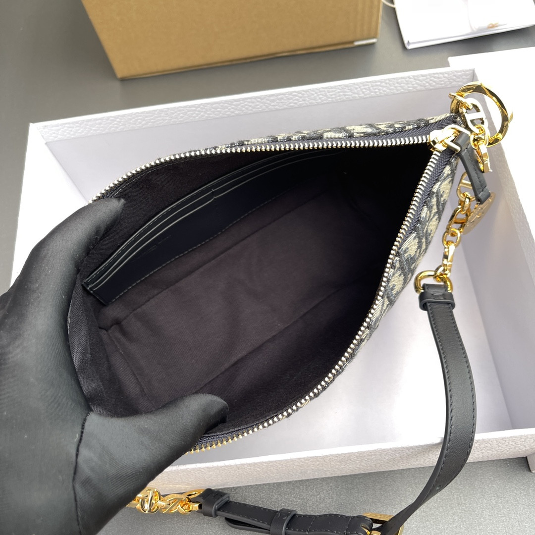 D10r D10rstar hobo bag 22 x 14.5 x 10 cm
