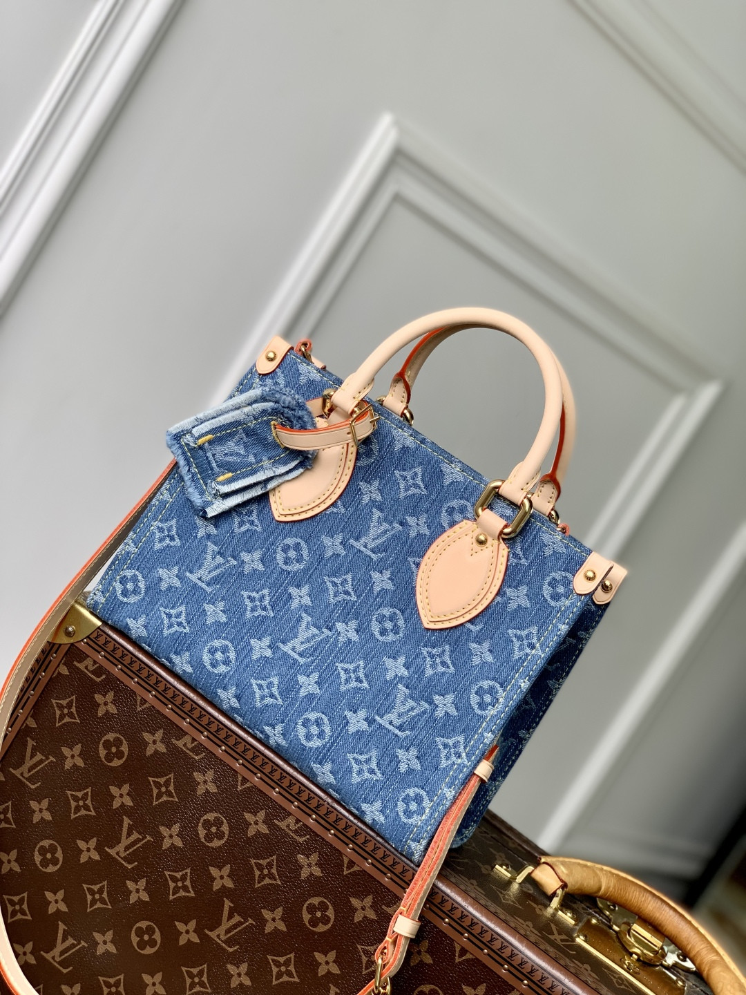 LV OnTheGo PM M14633 25x19x11.5cm