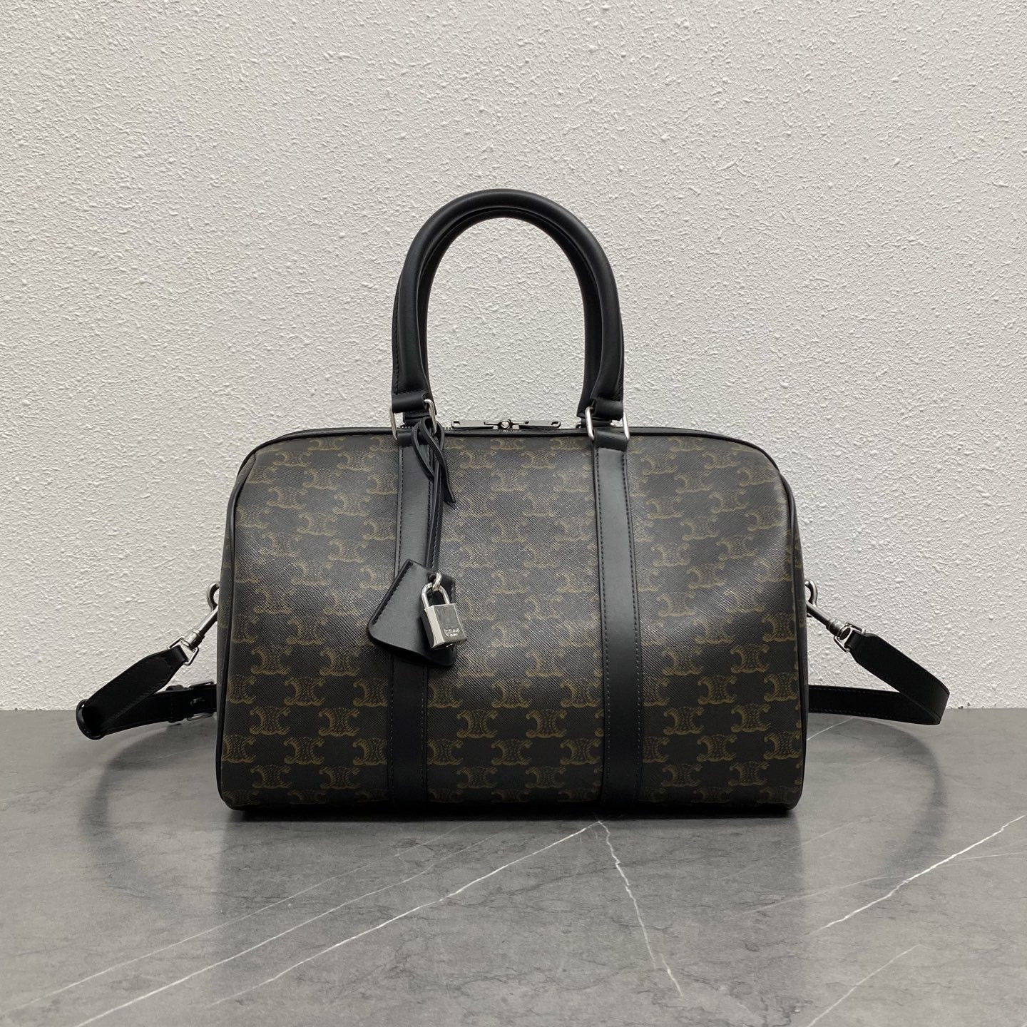 Ce1i*e LARGE BOSTON in Triomphe Canvas & calfskin 33x20x24cm