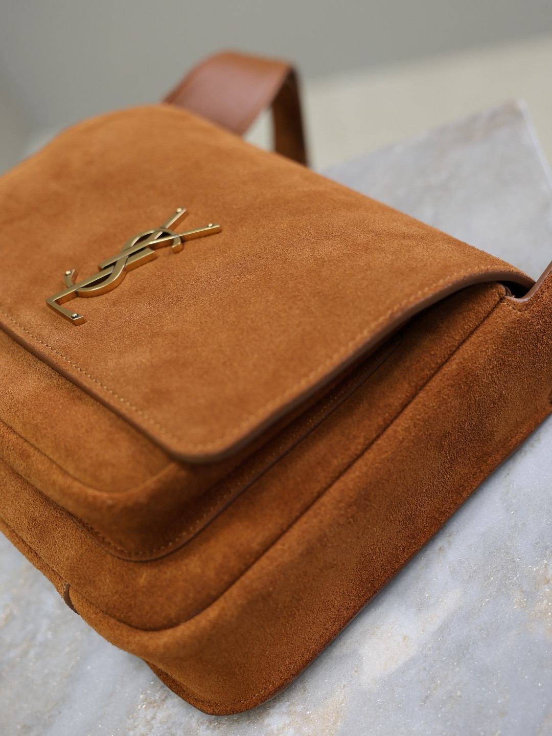 Y51 NIKI satchel in suede 21.5x16x9cm