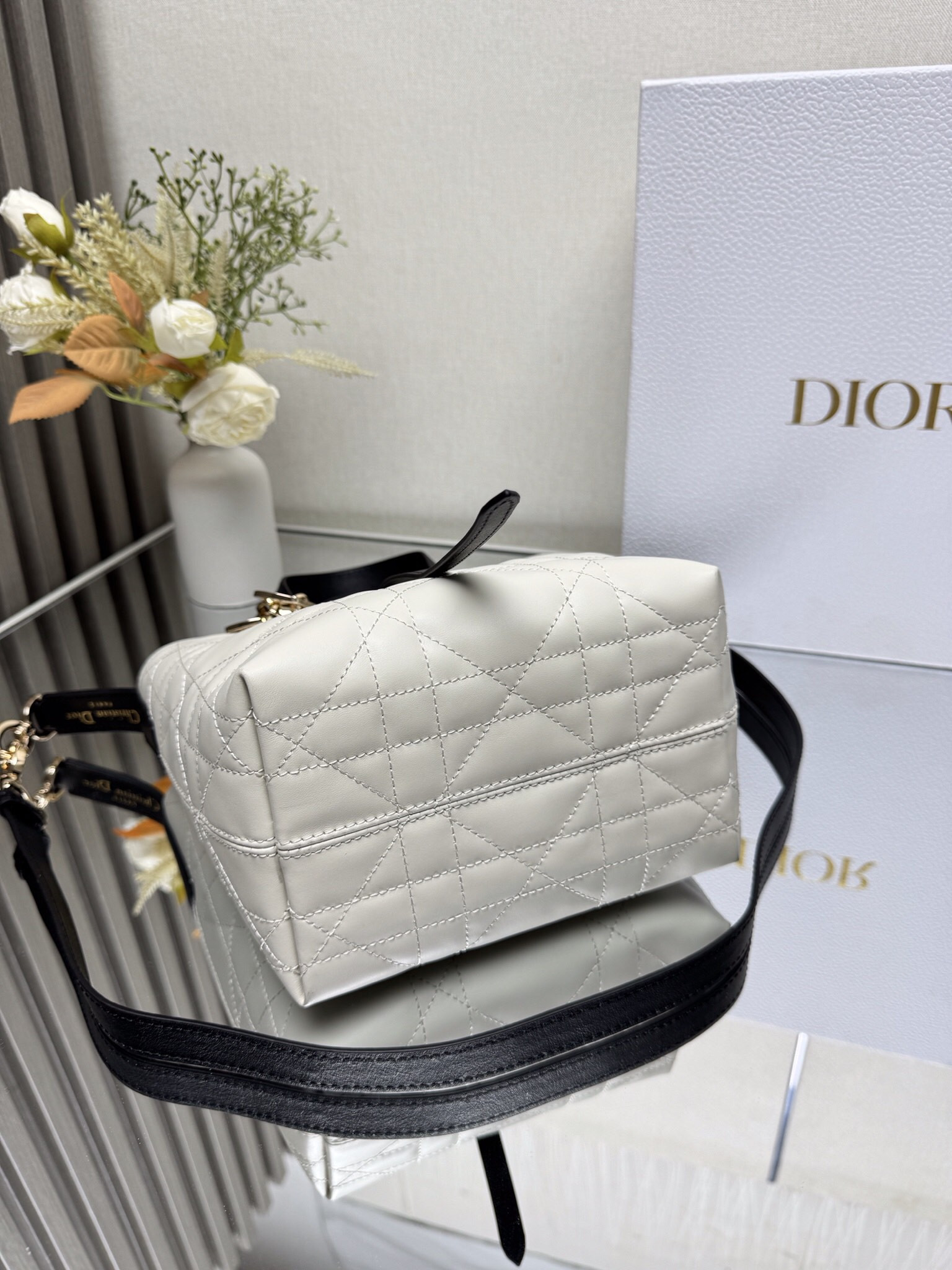 D10r Small D10r Toujours Vertical Bag 18.5x18.5x12cm