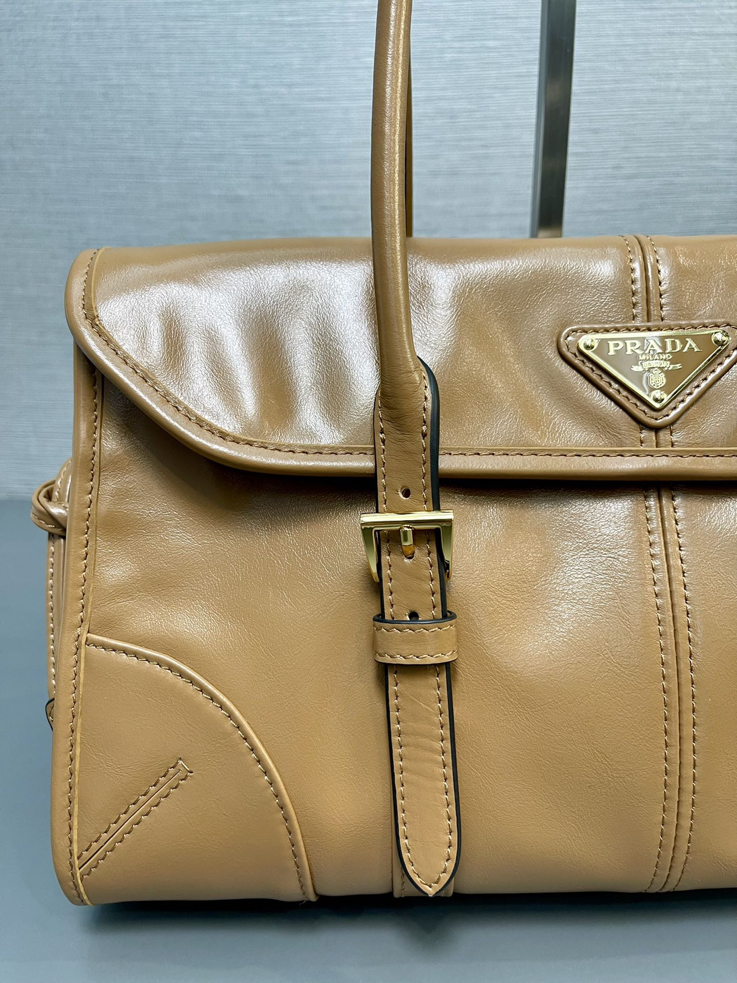 Pra*a Leather Shoulder Bag 31x15x12cm