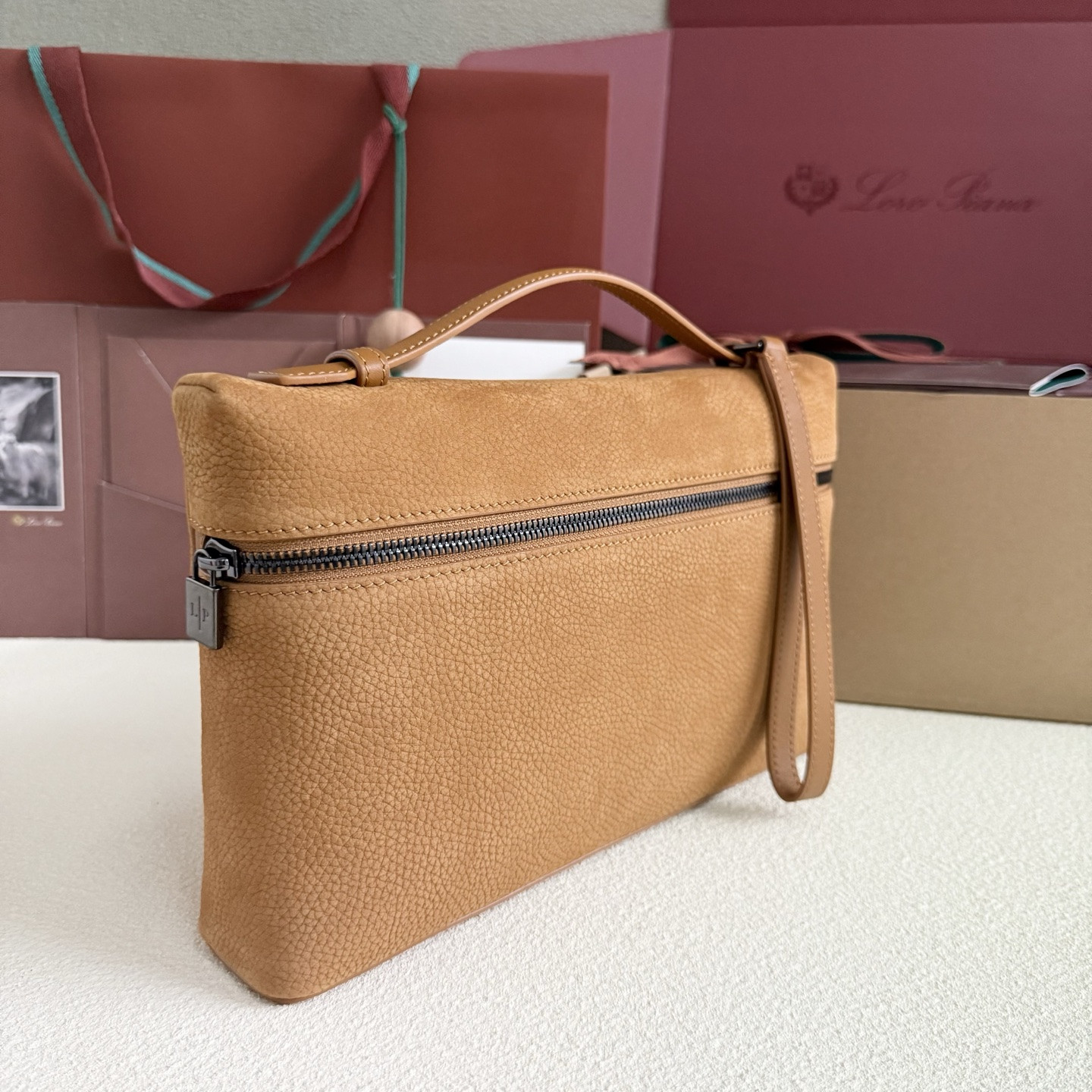 L0r0 P1ana Extra pouch L29 29x18x5cm