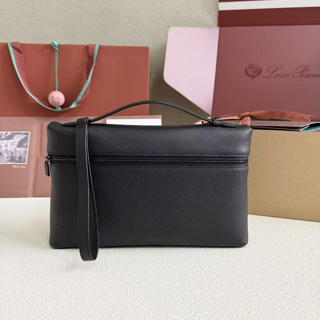L0r0 P1ana Extra pouch L29 29x18x5cm