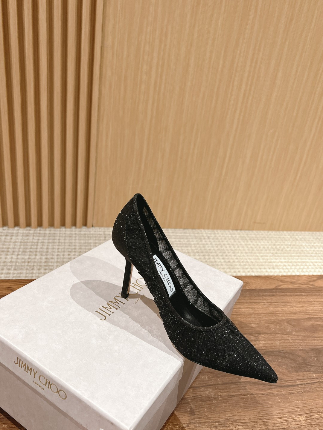 UA J1m*y Ch00 Pumps