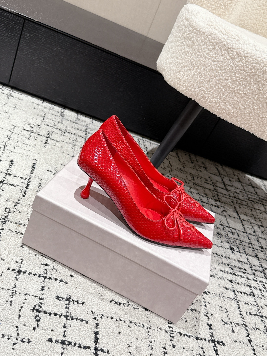 UA J1m*y Ch00 Scarlett Pumps 5cm
