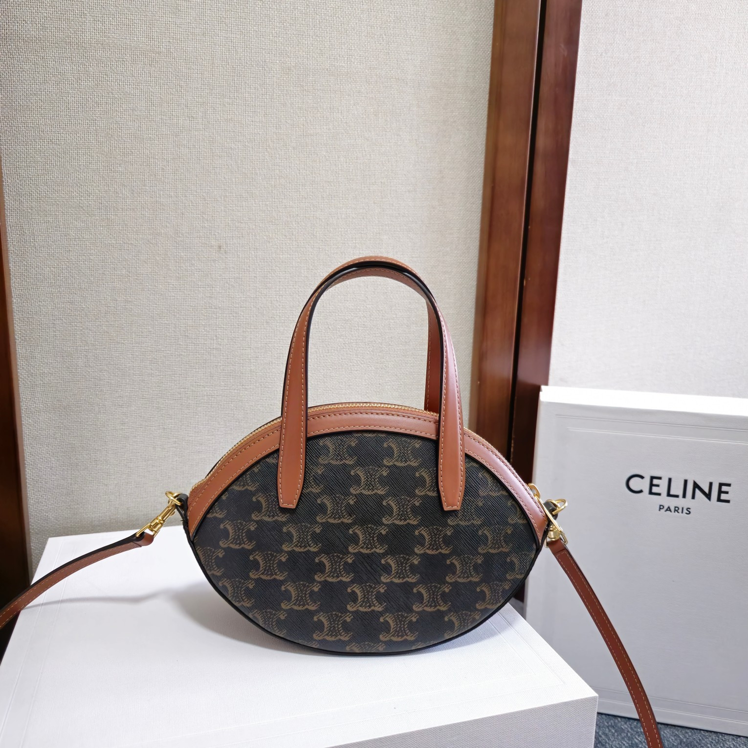Ce1i*e Oval Bag 21x24x5cm