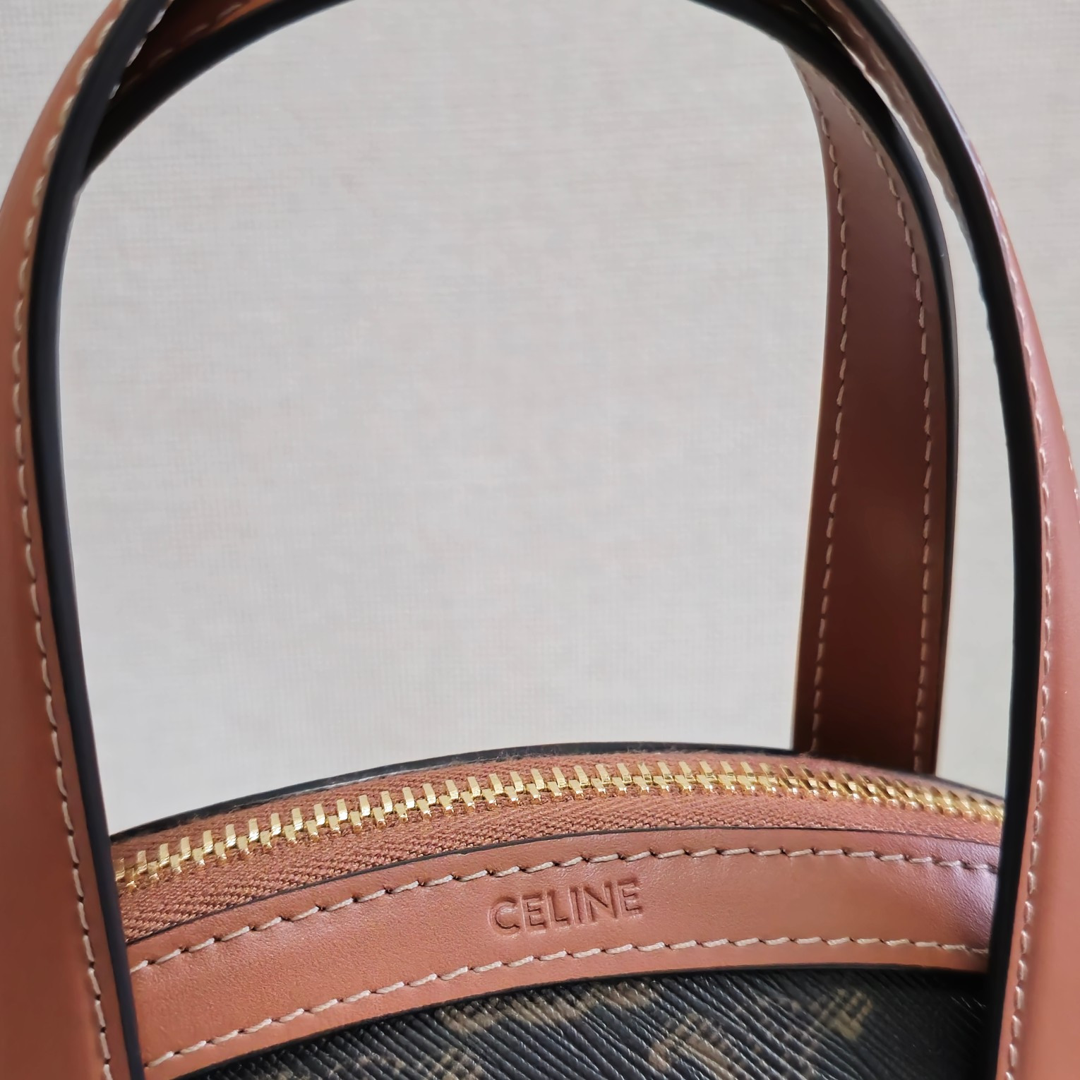 Ce1i*e Oval Bag 21x24x5cm