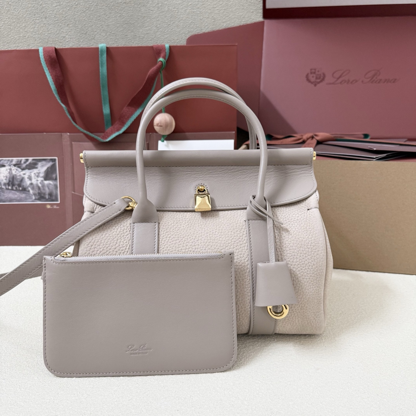L0r0 P1ana Loom L25 Calfskin 25x18x12.5cm