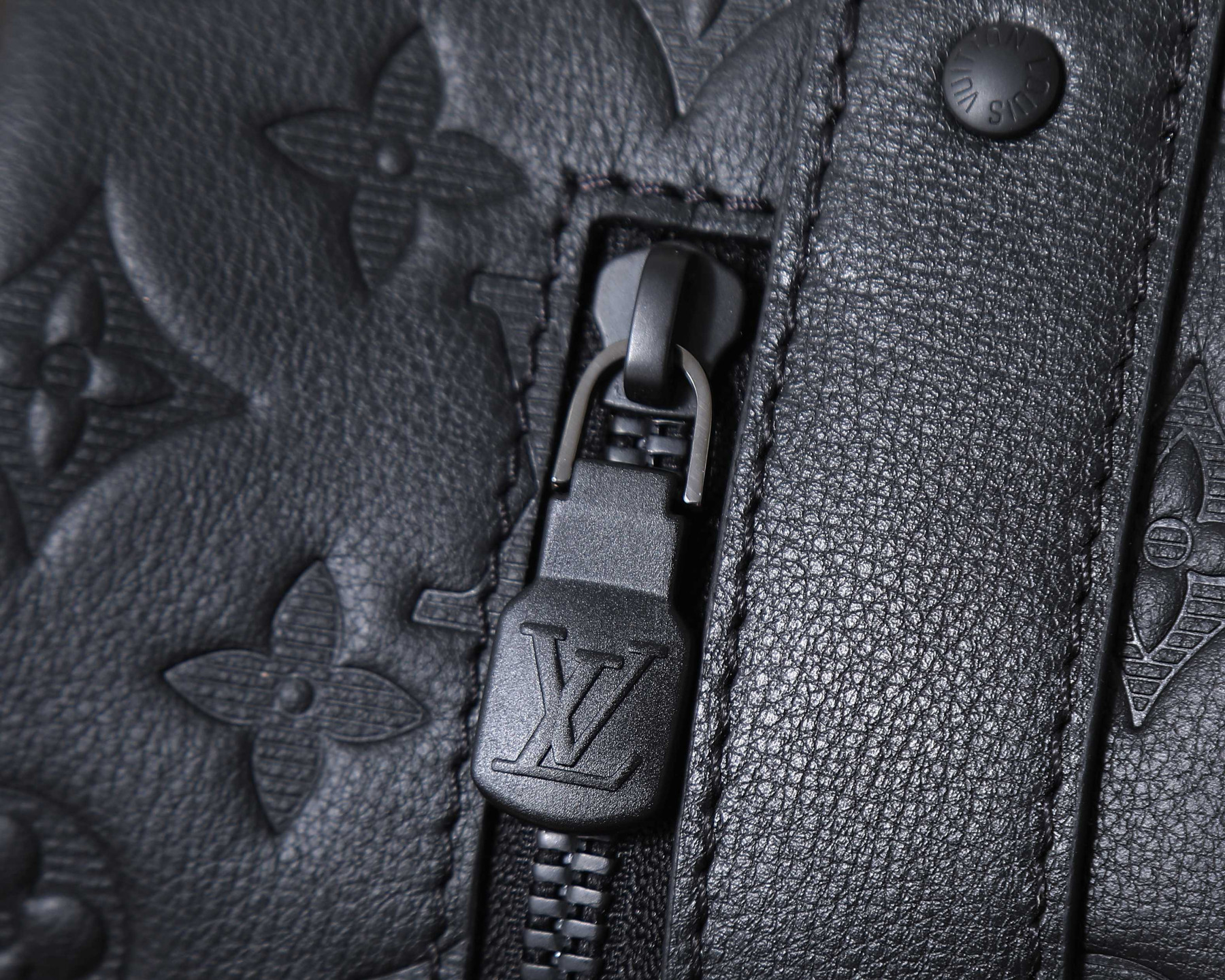 LV City Keepall M26750 27.5x16.5x15cm
