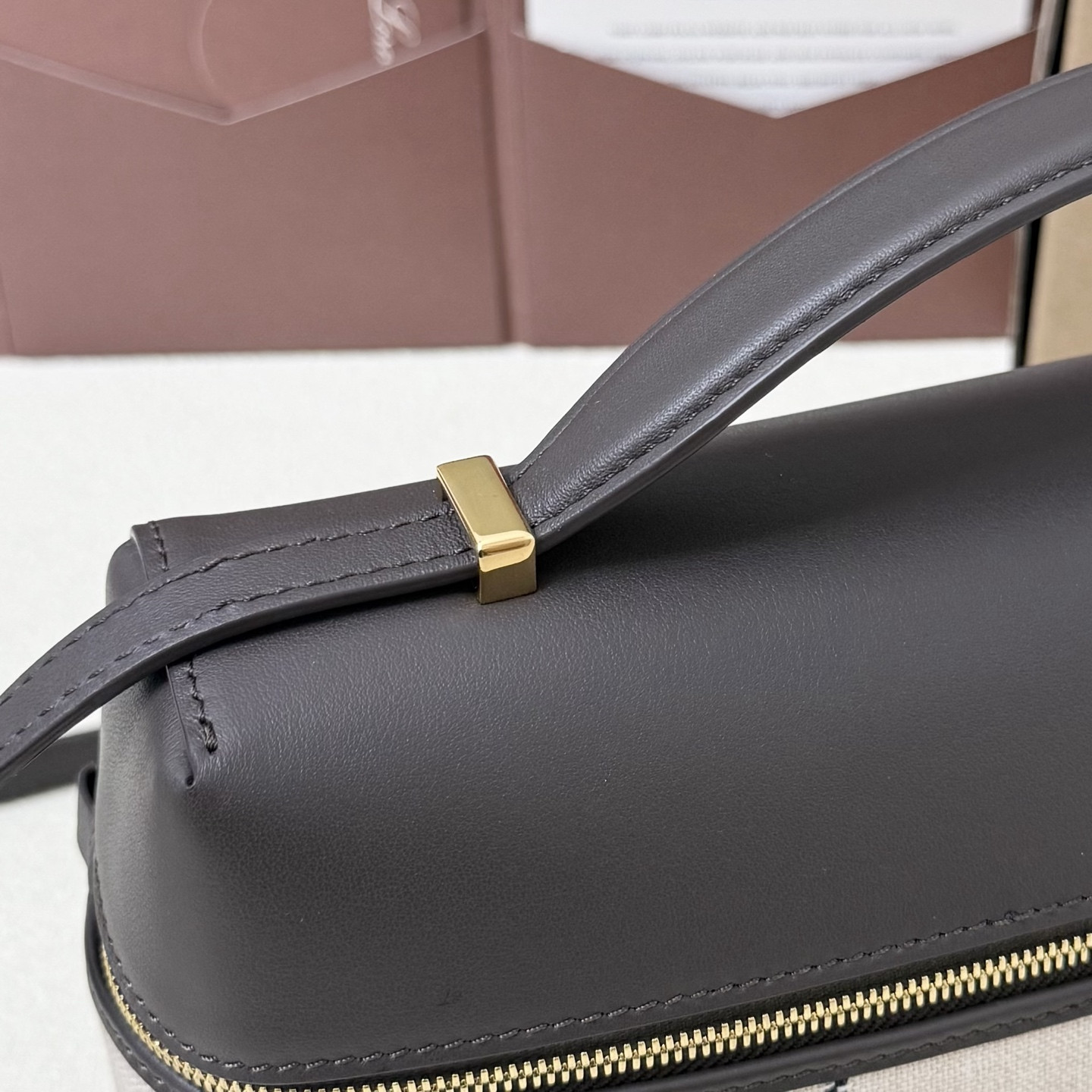 L0r0 P1ana Extra Pocket L27 16x27x10cm