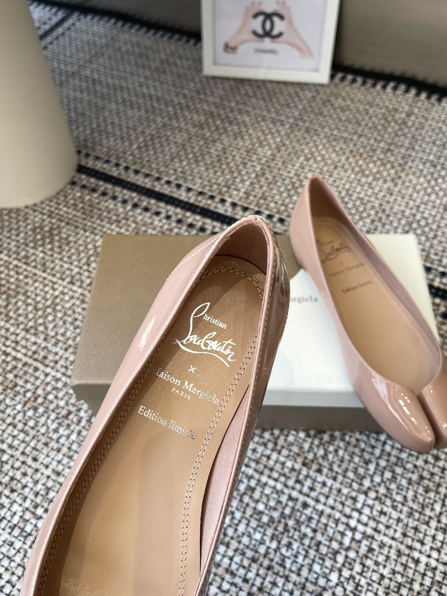 UA Chr1st1an Louboutin x Ma1s0n Marg*e1a Tabi Leather Ballet Flats
