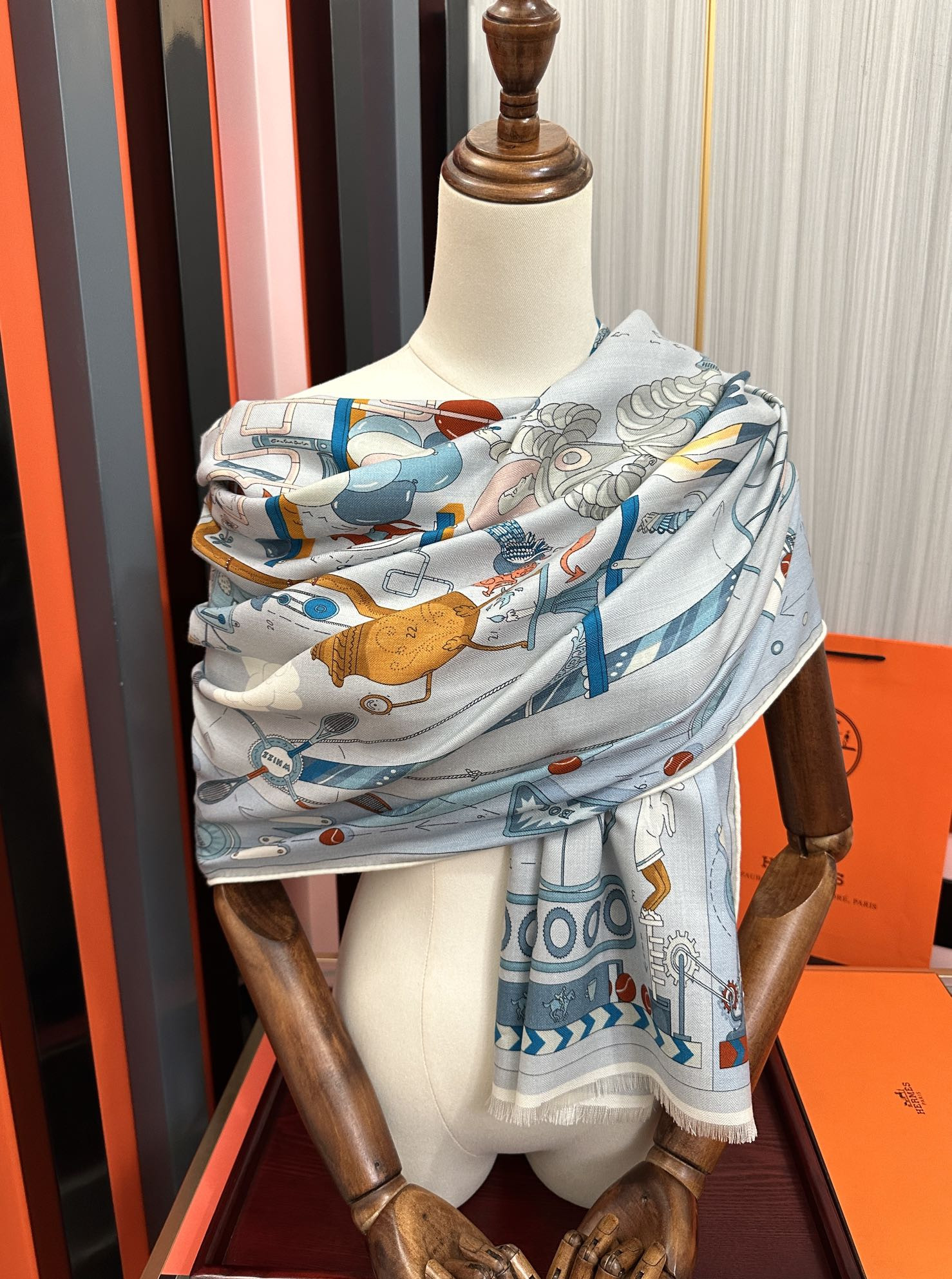 H**me5 scarf 65x185cm