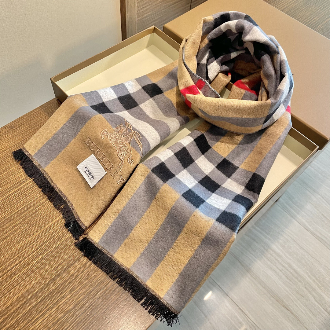 Bv*b*rry scarf 45x180cm