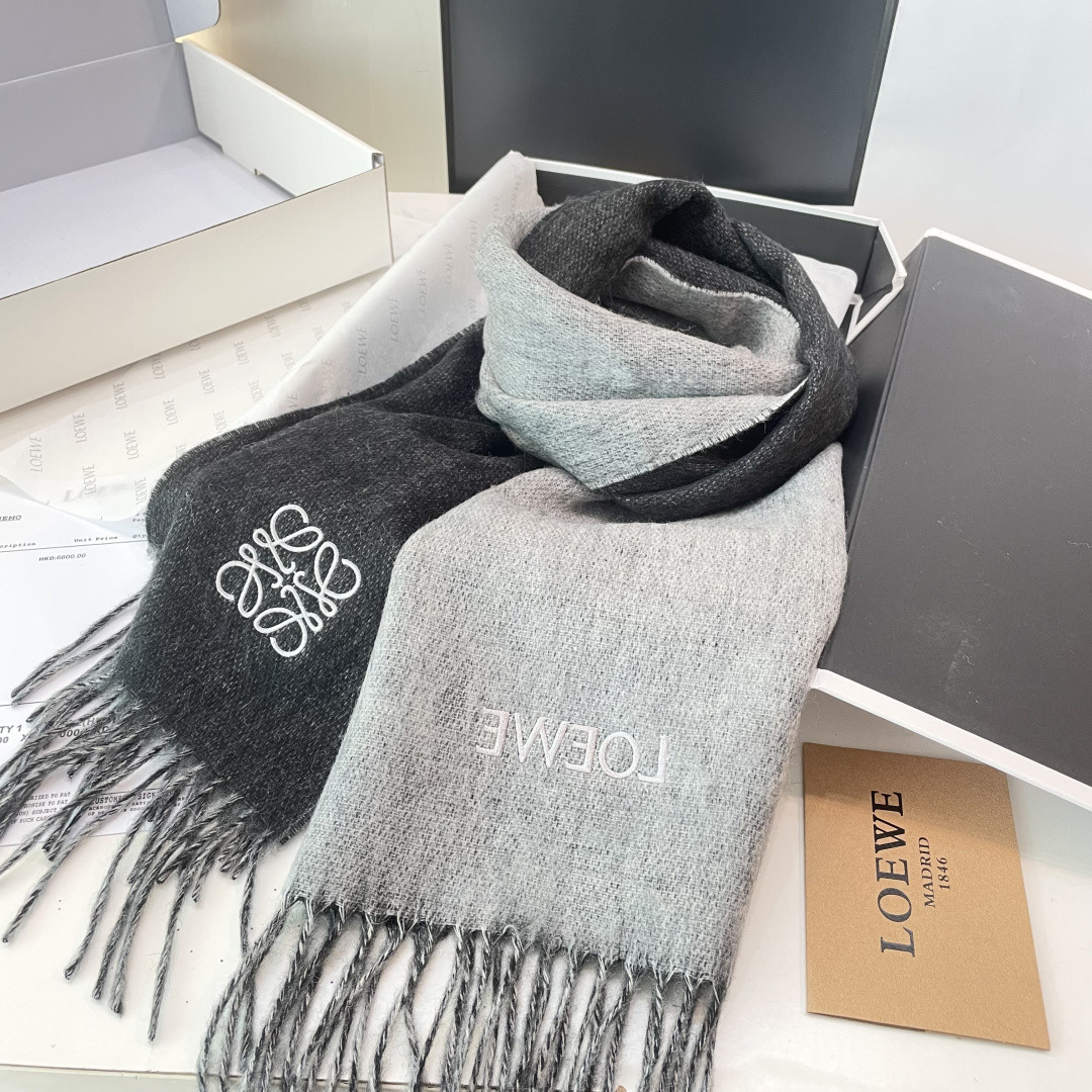 L0ew* scarf 38x180cm 100% cashmere