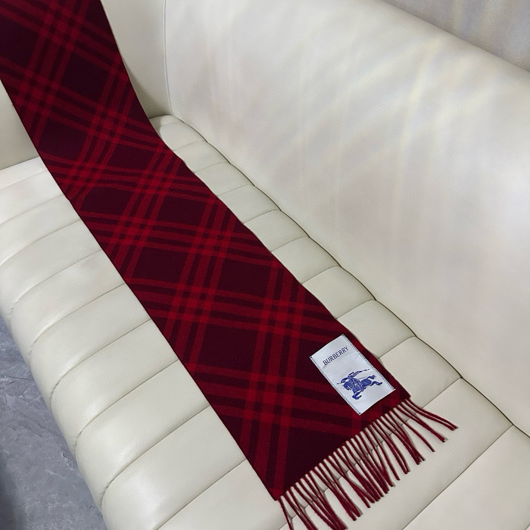 Bv*b*rry scarf 30x180cm 100% cashmere