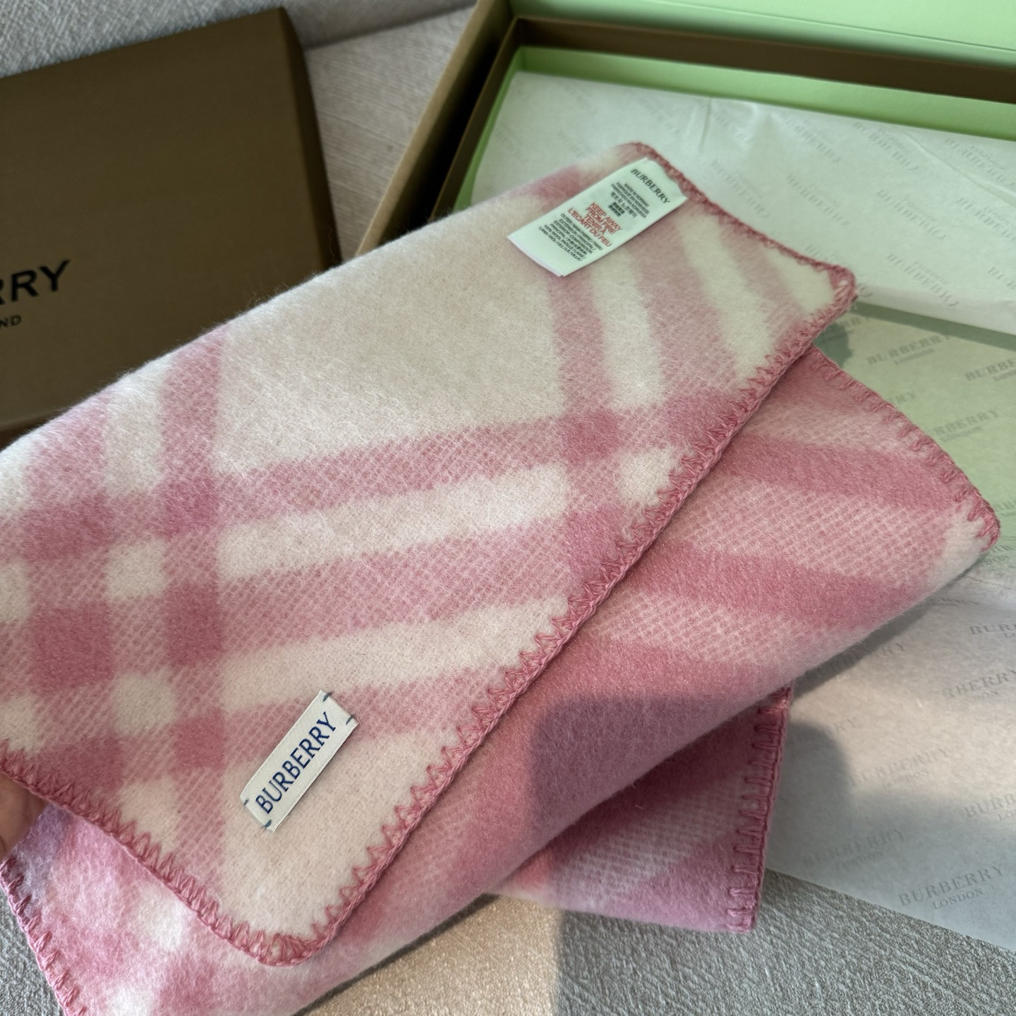 Bv*b*rry scarf 30x182cm 100% wool
