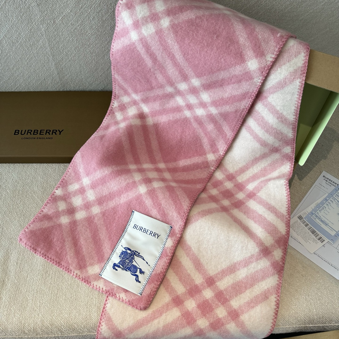 Bv*b*rry scarf 30x182cm 100% wool