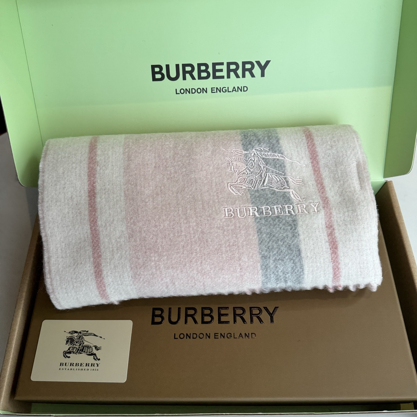 Bv*b*rry scarf 30x180cm 100% lambswool