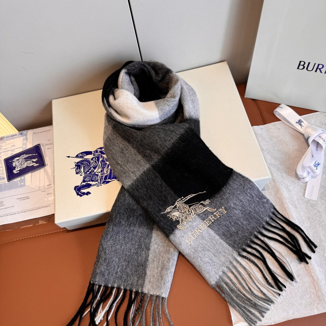 Bv*b*rry scarf 30x180cm 100% cashmere