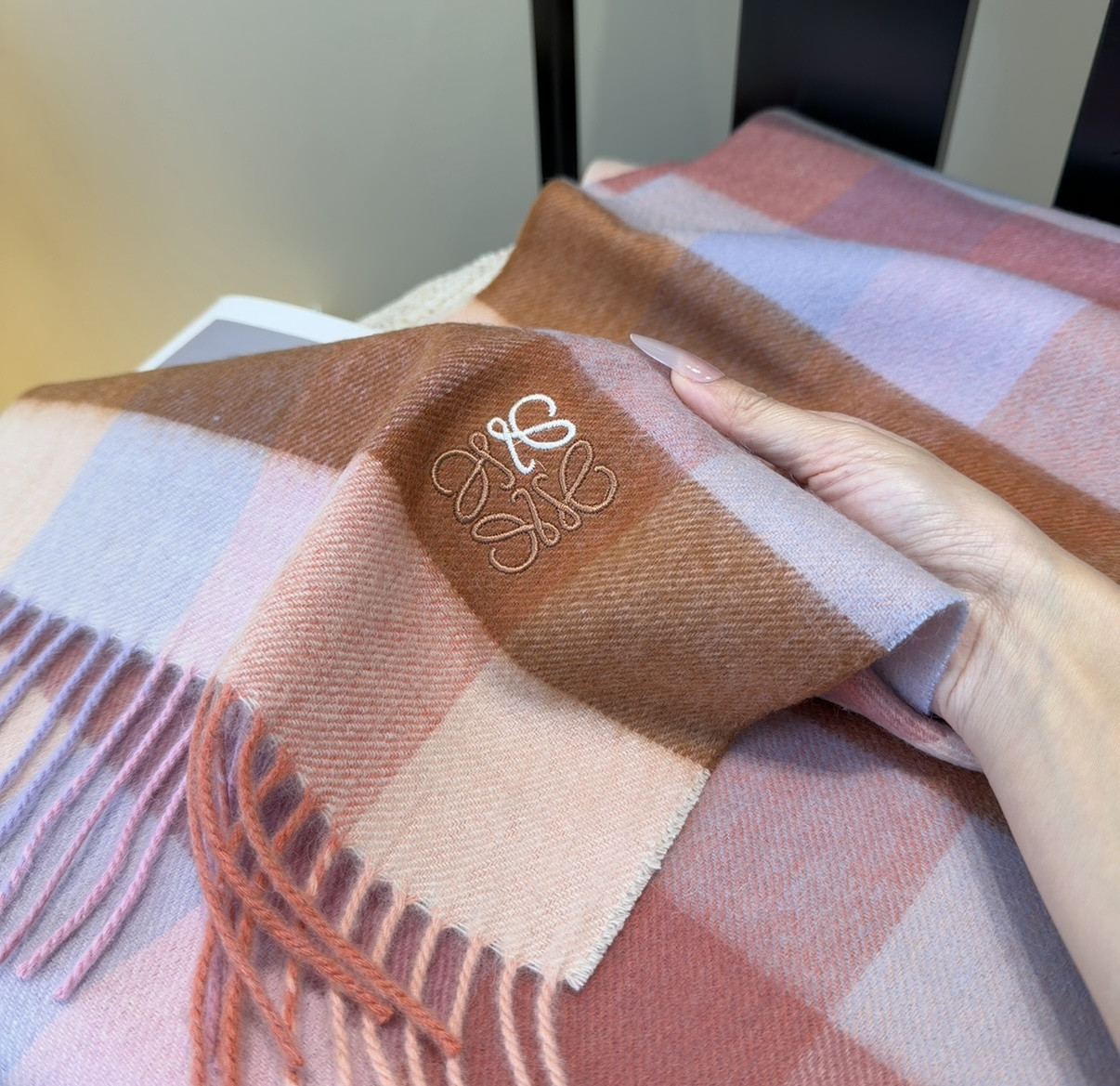 L0ew* scarf 30x180cm