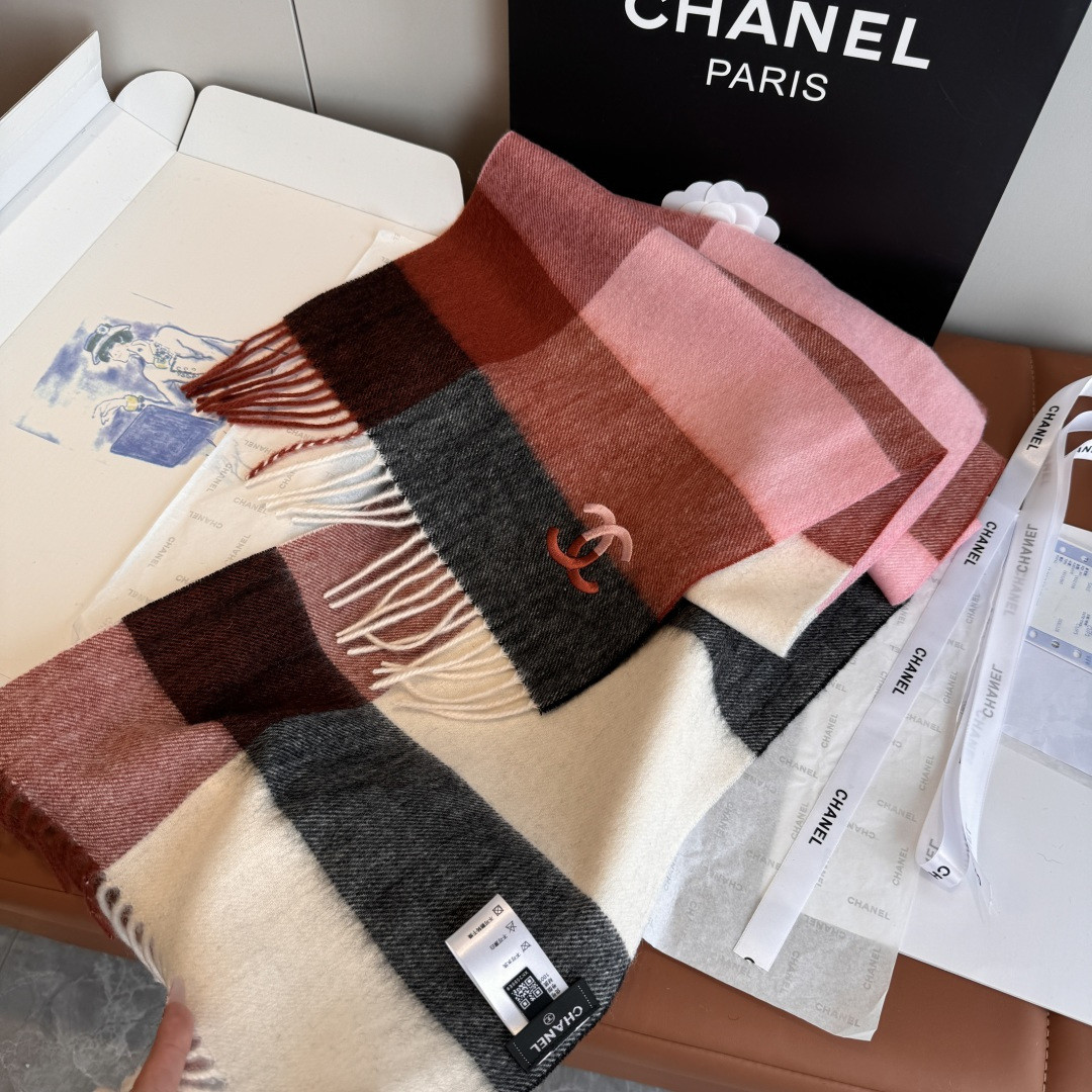 Ch**el scarf 30x200cm 100% lamb