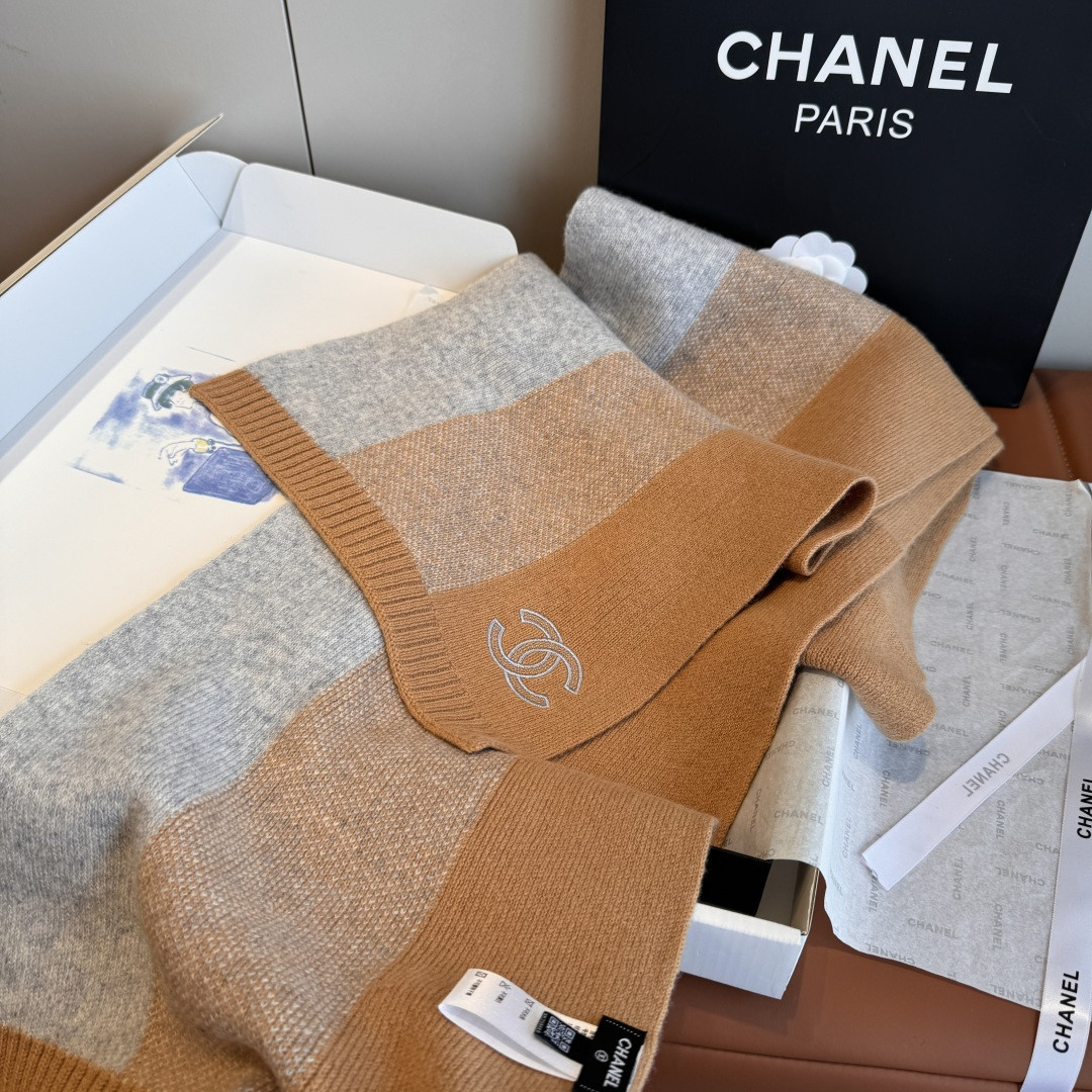 Ch**el scarf 30x190cm